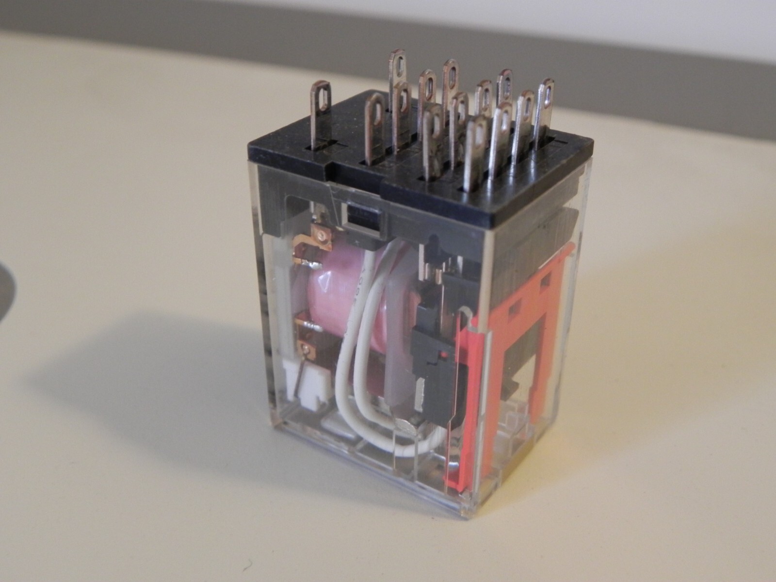 Omron CE MY4ZN 110/120 VAC (S) General Purpose Relay, 14 Pin Square (NEW)