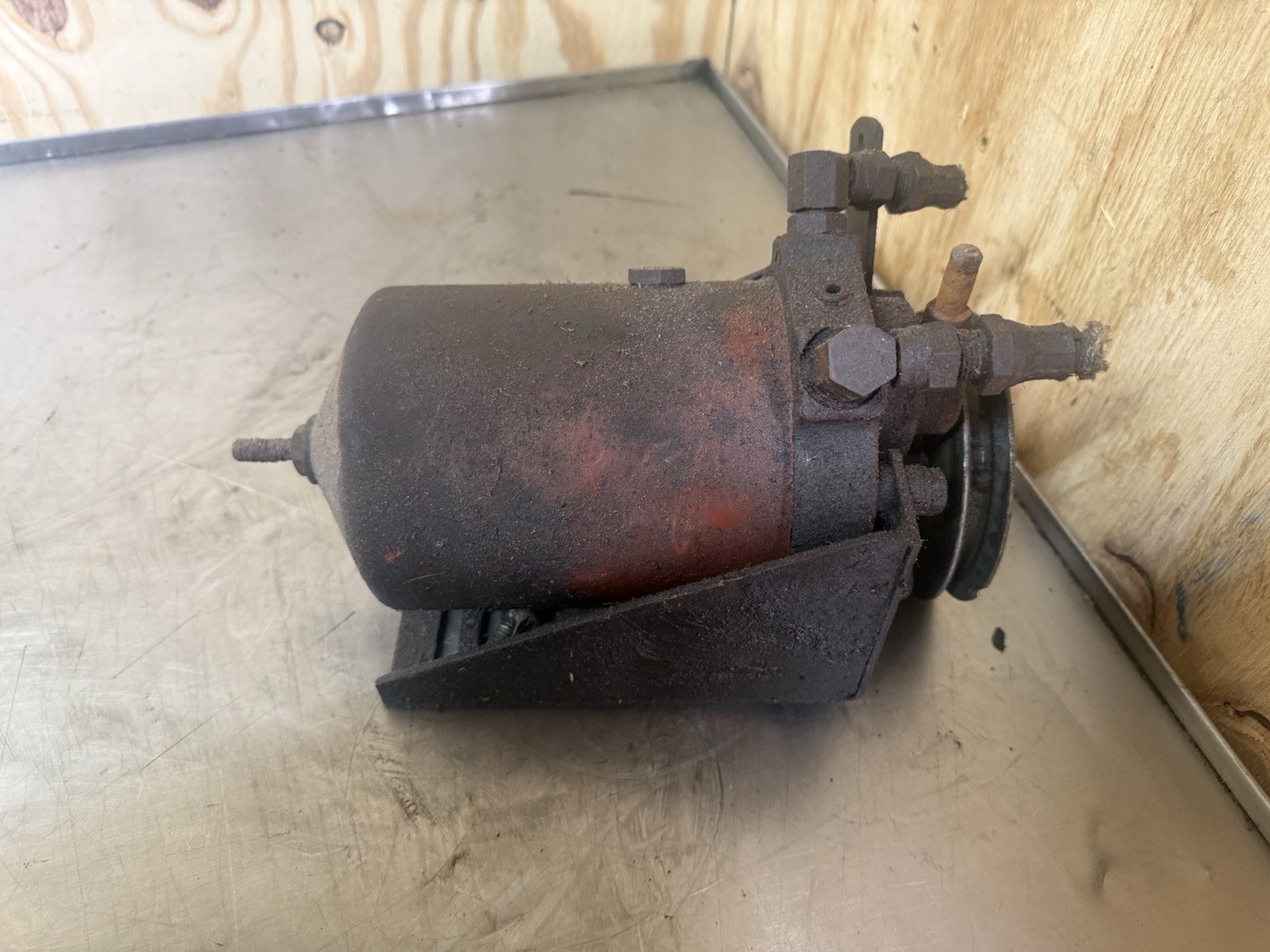 Hydro-Unit Model 03A2002 Pump Belt Driven Hydraulic Pump