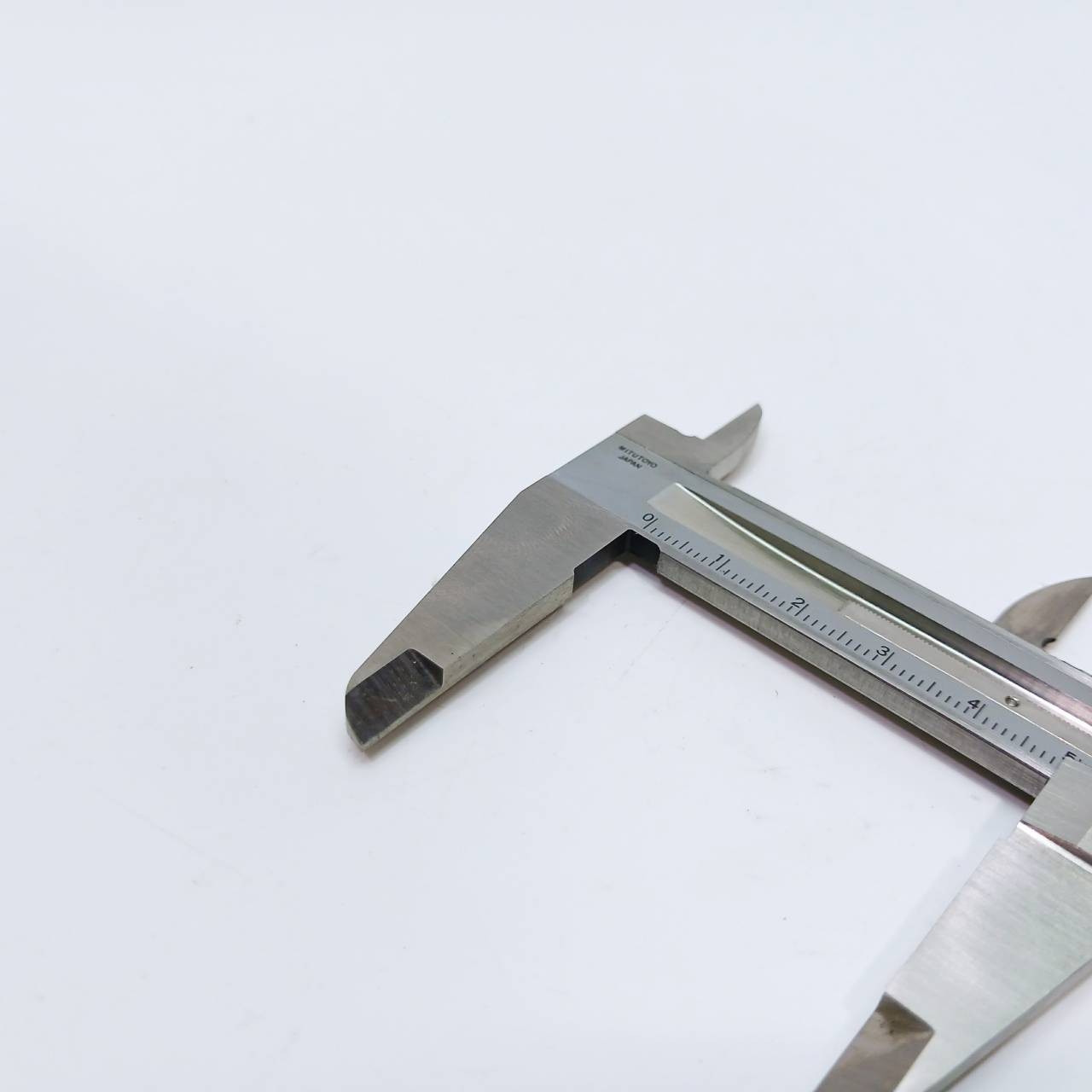 Mitutoyo Dial Vernier Caliper 505-660-50 D15E 150mm 0.02mm Made in Japan AJ2321T