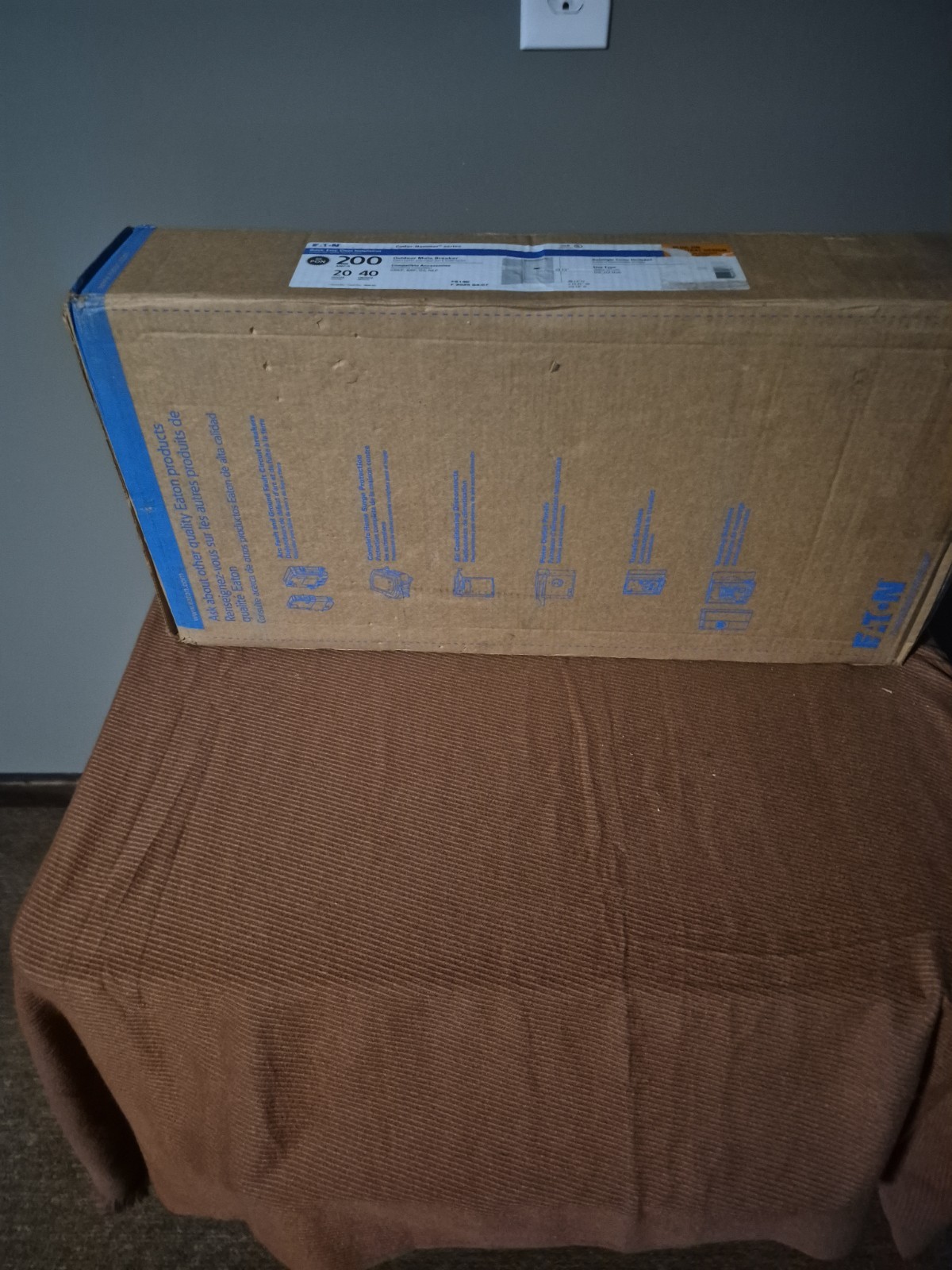 Eaton BRP20B200R 200A 240V Load Center