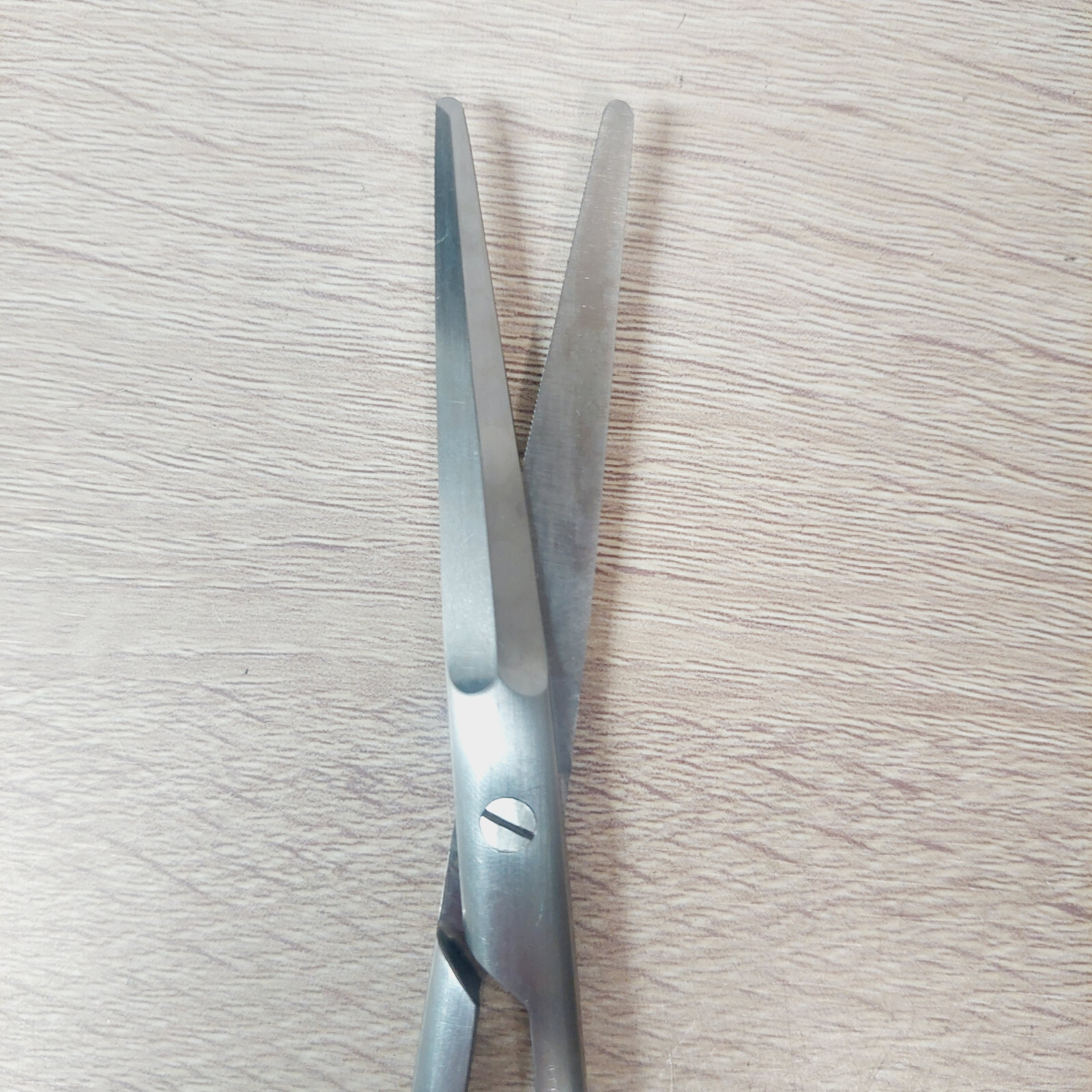 Miltex of Germany Gorney Face Lift Scissors 7-3/4″ (197mm) Straigh 21-607 – Used