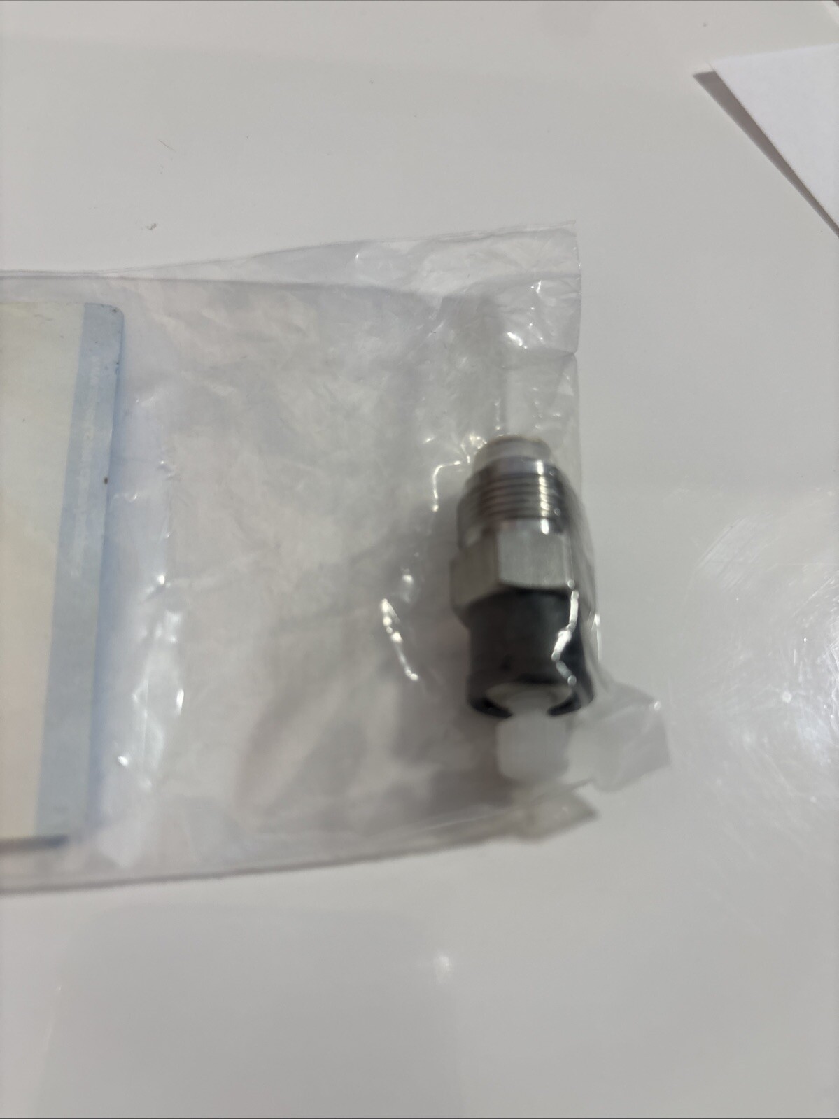 1PC NEW Agilent G1311-60012 Export one-way valve