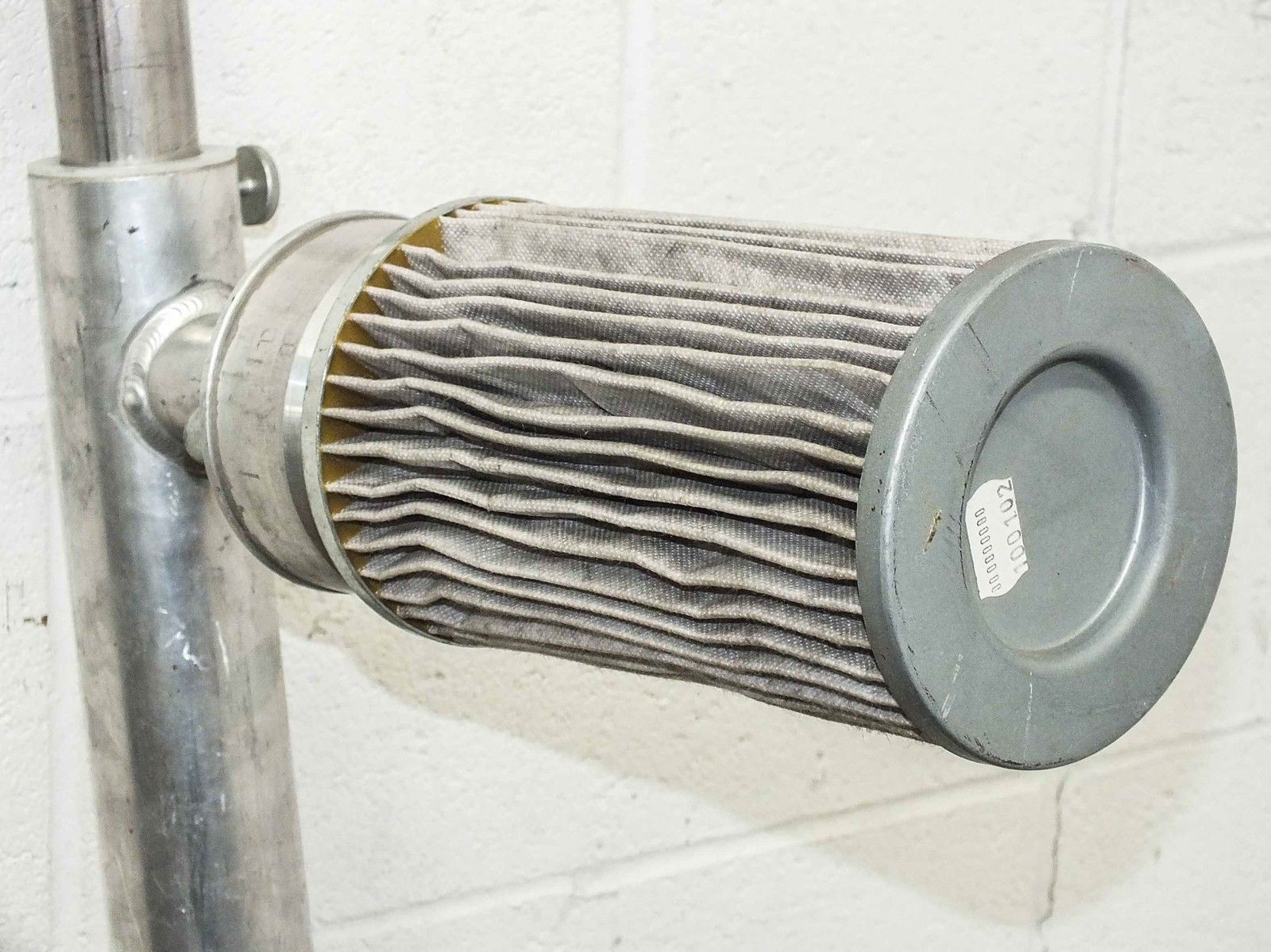 Unbranded Generic Air Filter on Adjustable Aluminum Frame / Pole – 51 Inch Long