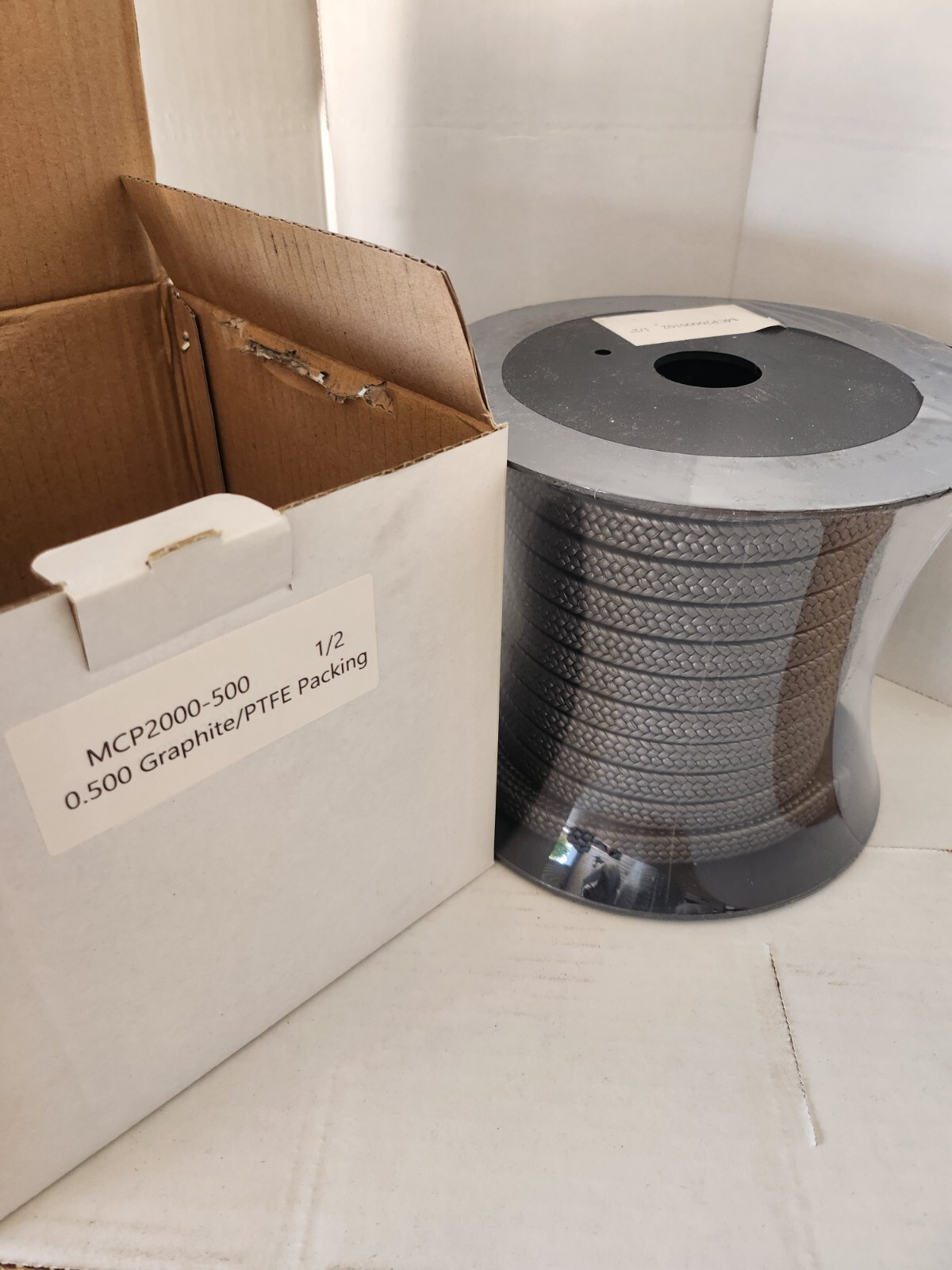 Graphite/PTFE Mechanical Pump and Valve Packing 7/16″ 5 lbs (8.3 ft per pound)