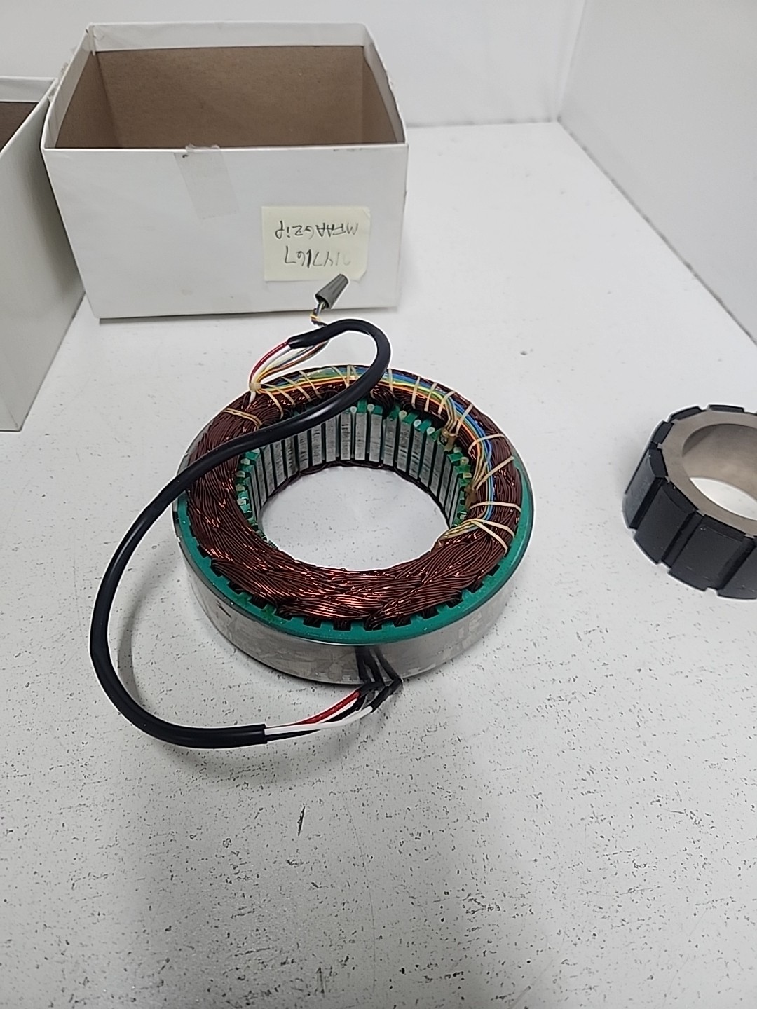 Kollmorgen RBE-03011-A00 Brushless Frameless Servo Motor, OD: 5.076″ **NOS **
