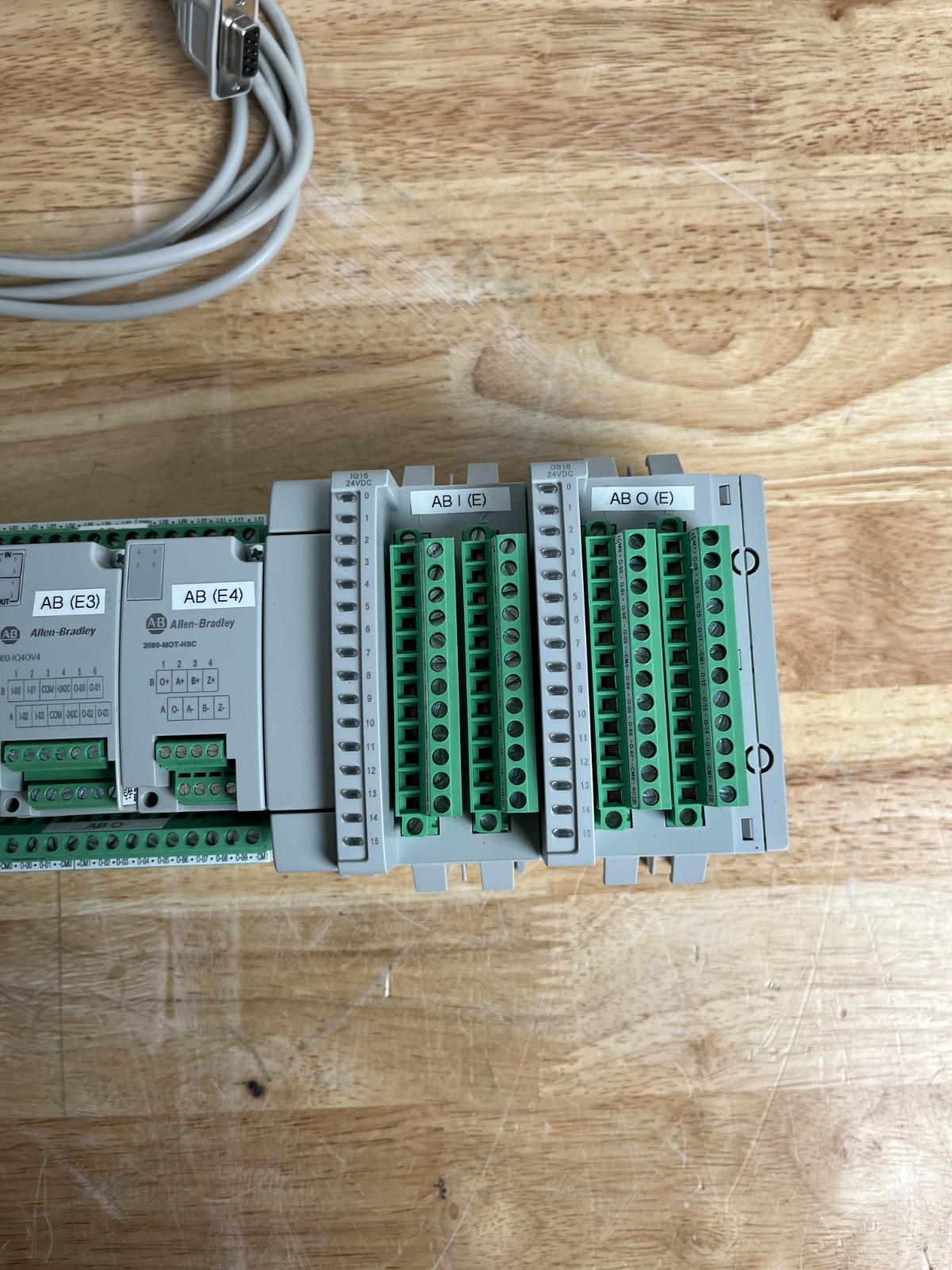 Allen-Bradley Micro850 PLC 2080-LC50-24QBB w/ IQ16 OB16 IQ4OB4 IQ4OV4 MOT-HSC