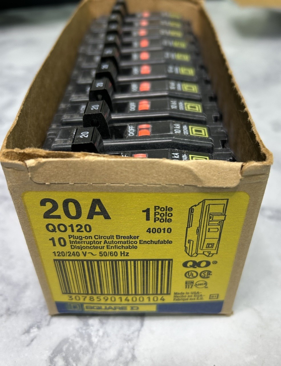 NEW Lot of 10 Circuit Breakers Square D QO120 20A 1 Pole 120/240V Plug In