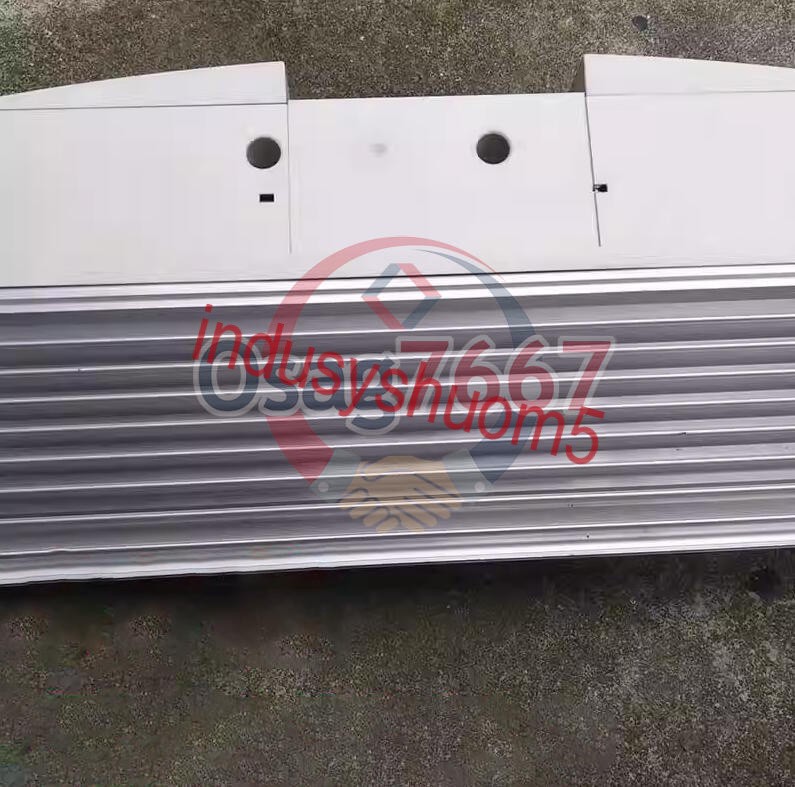 Used One Lenze Inverter EMB9352-E