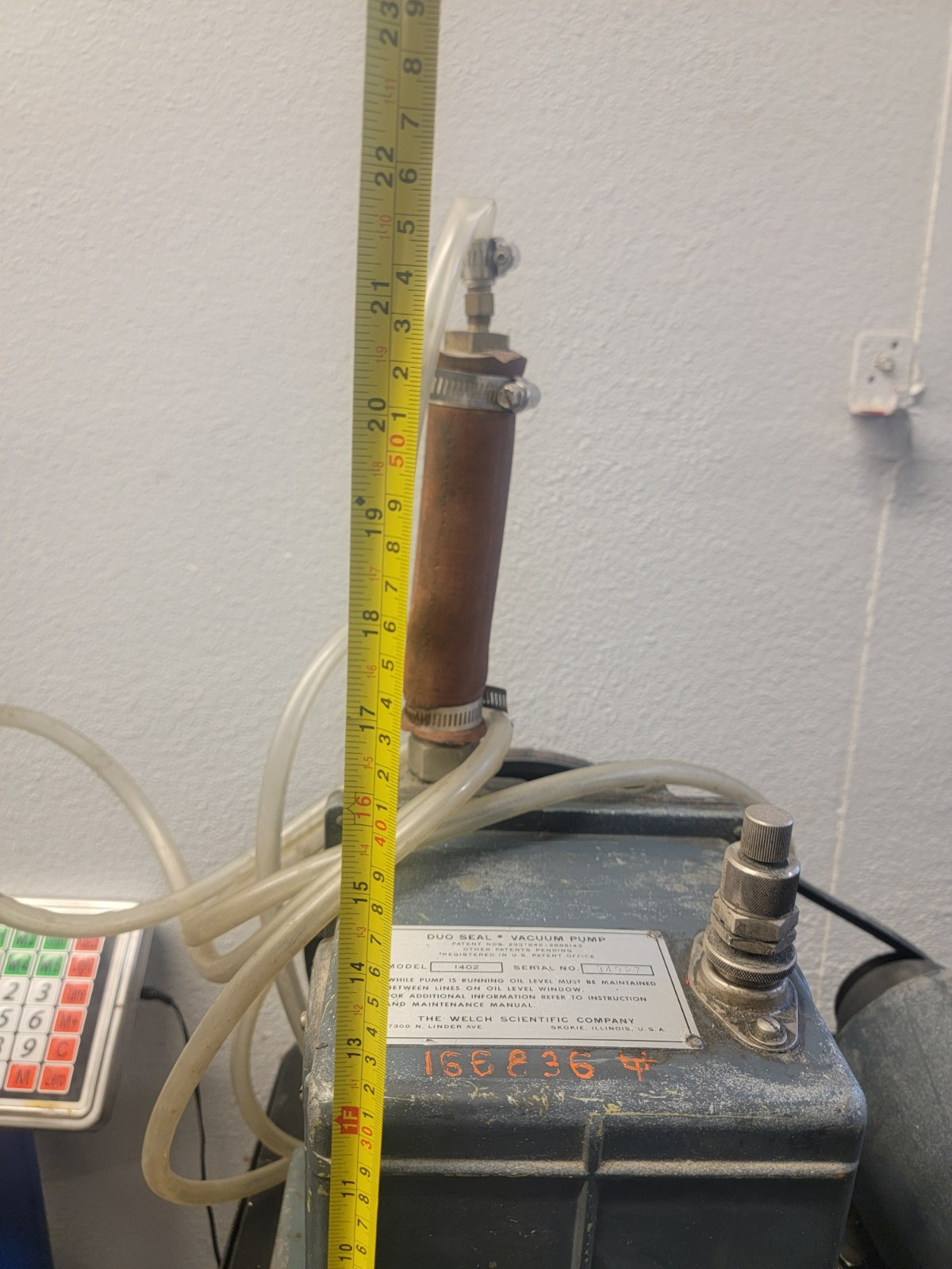 Welch 1402 DuoSeal Belt-Driven Rotary Vane Vacuum Pump 115/230V