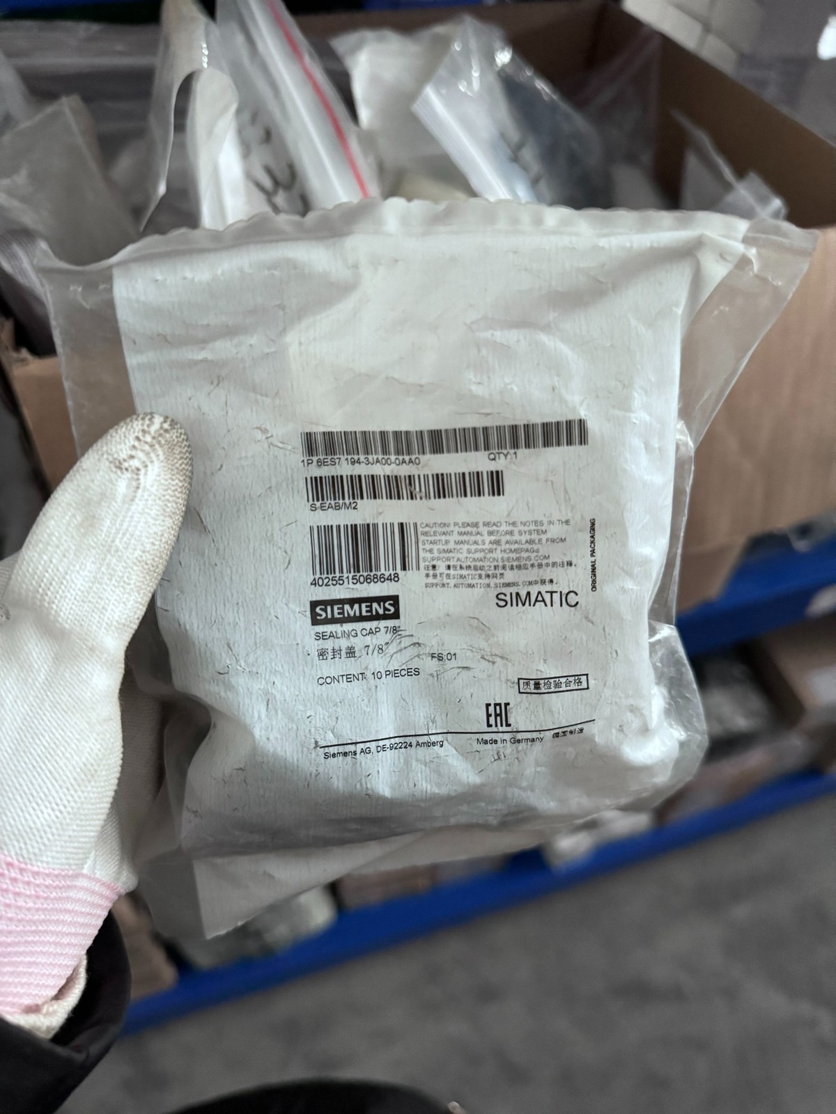 10PCS/1PACK NEW 6ES7194-3JA00-0AA0 sealing cap