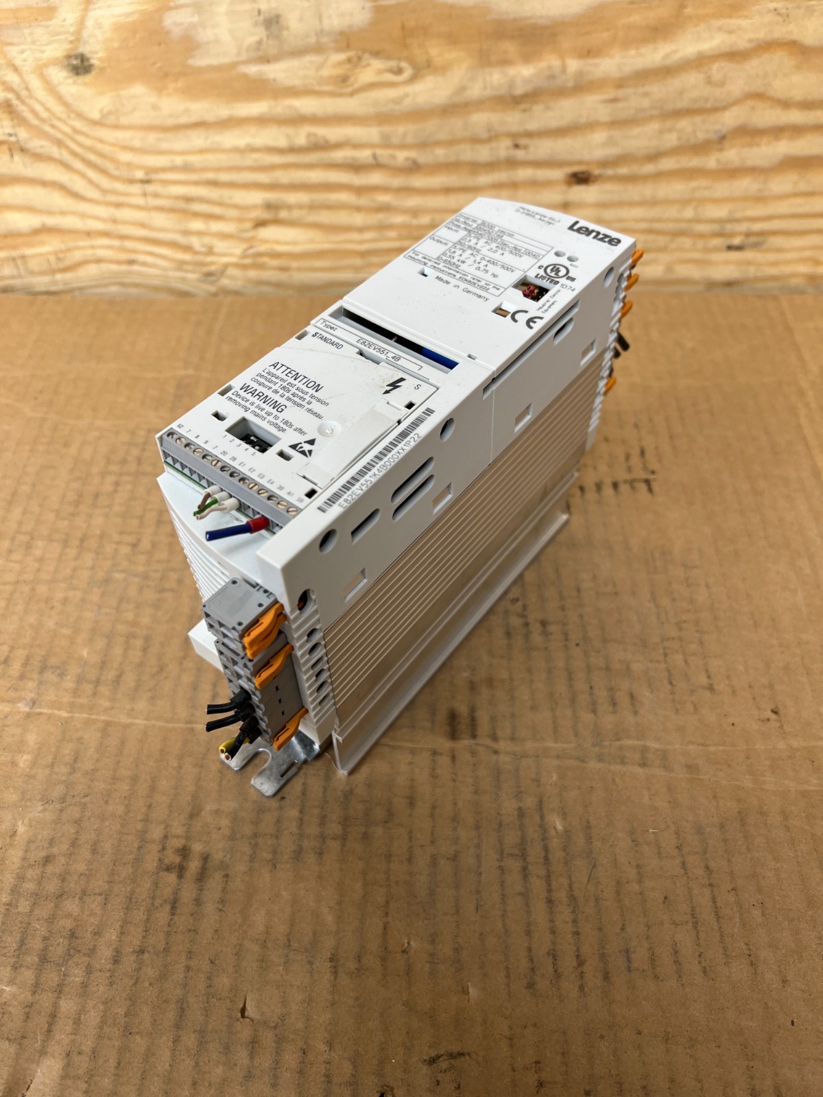 LENZE E82EV551_4B, 8200 VECTOR 0.55KW INVERTER, CLEAN TAKEOUT, MAKE OFFER!