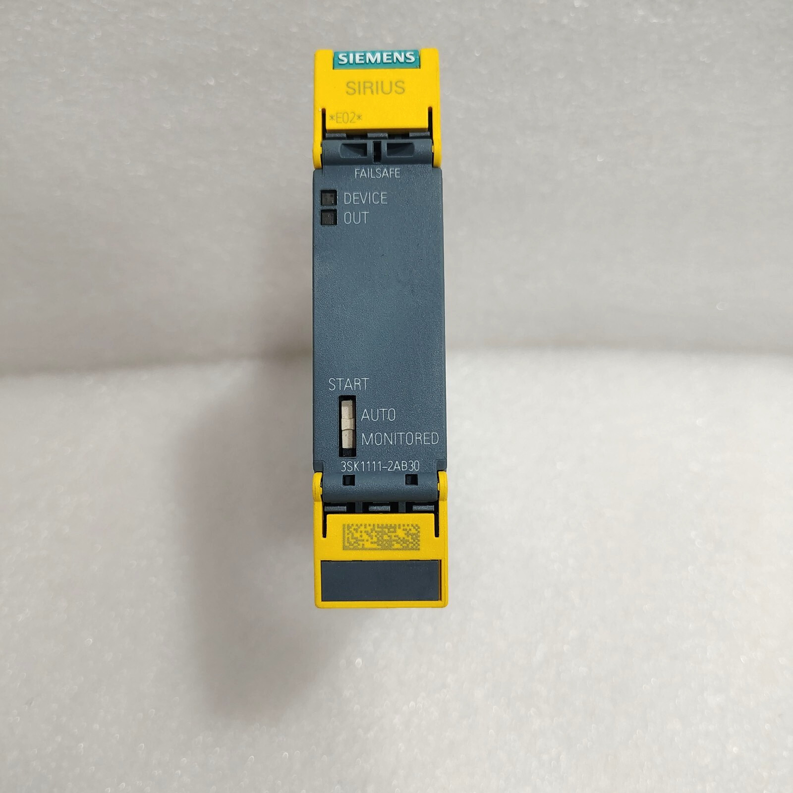 Siemens 3SK1111-2AB30 Safety Relay 24VAC/DC GB/T14048.5/50Hz