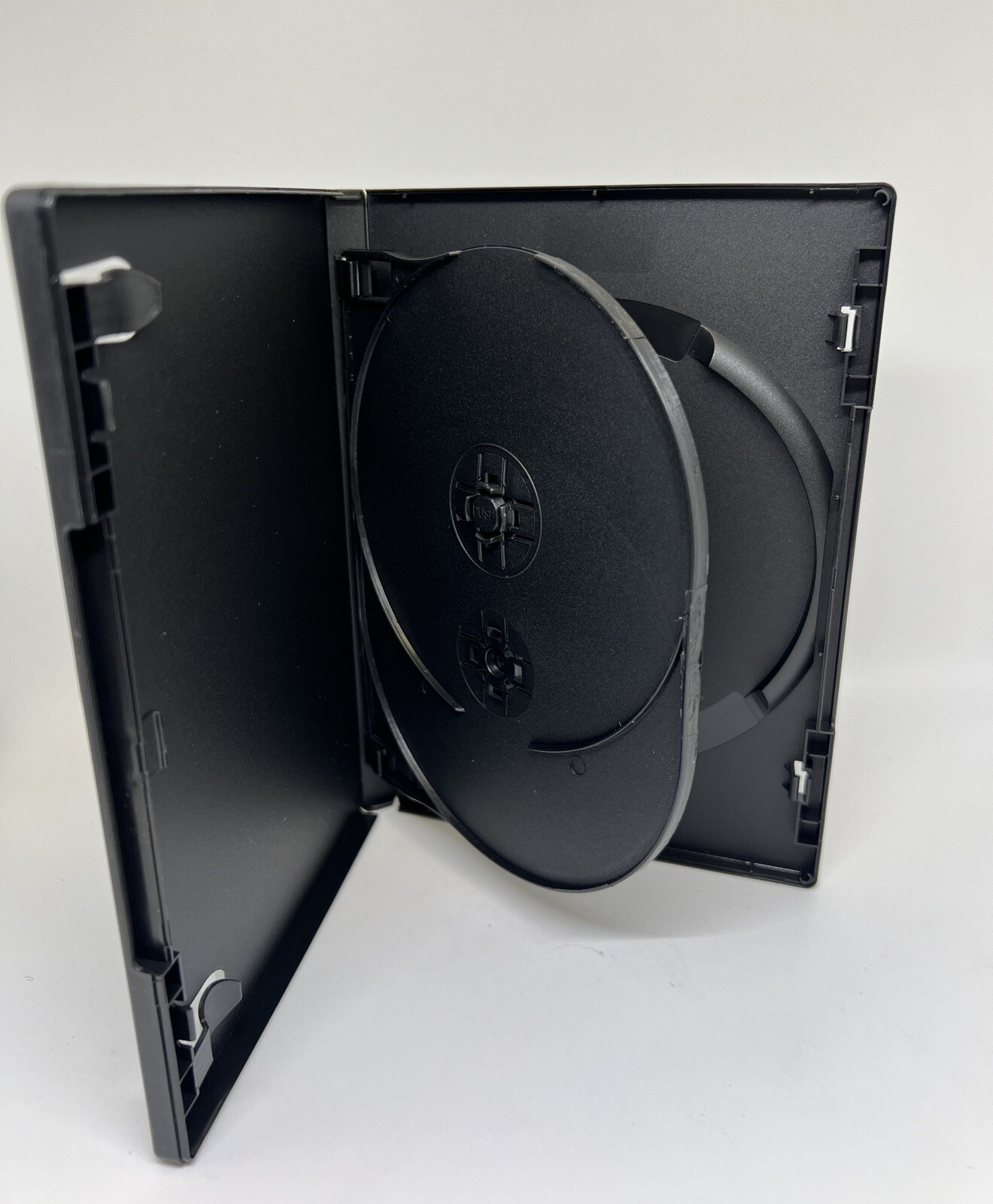 2 PCS 14MM BLACK TRIPLE DVD CASES W/ SLEEVE W/ FLIP TRAY PSD56