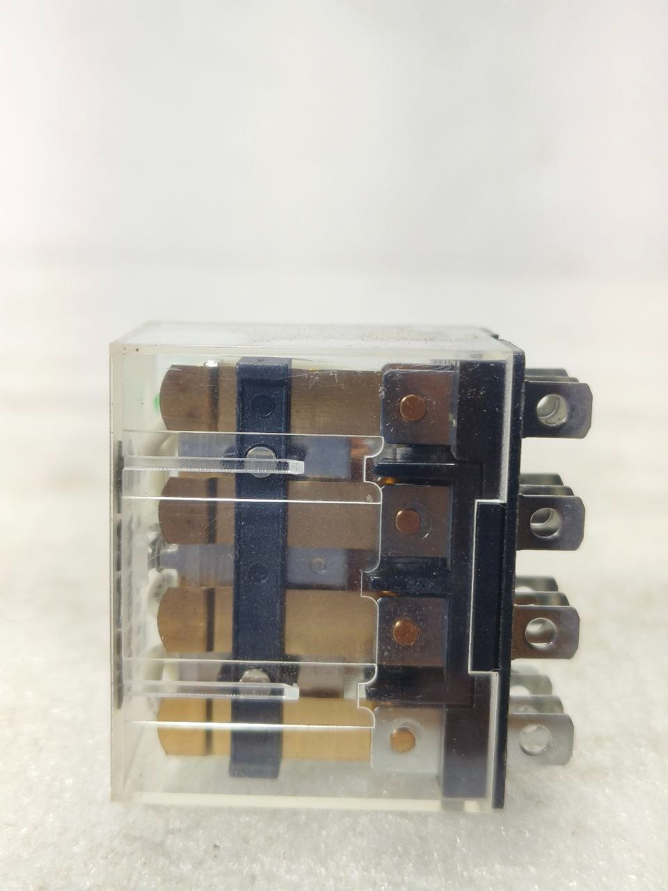NEW HANDOUK GB-4C-D24SL GENERAL PURPOSE RELAY 10A COIL BOX OF 10 PCS FREE SHIP
