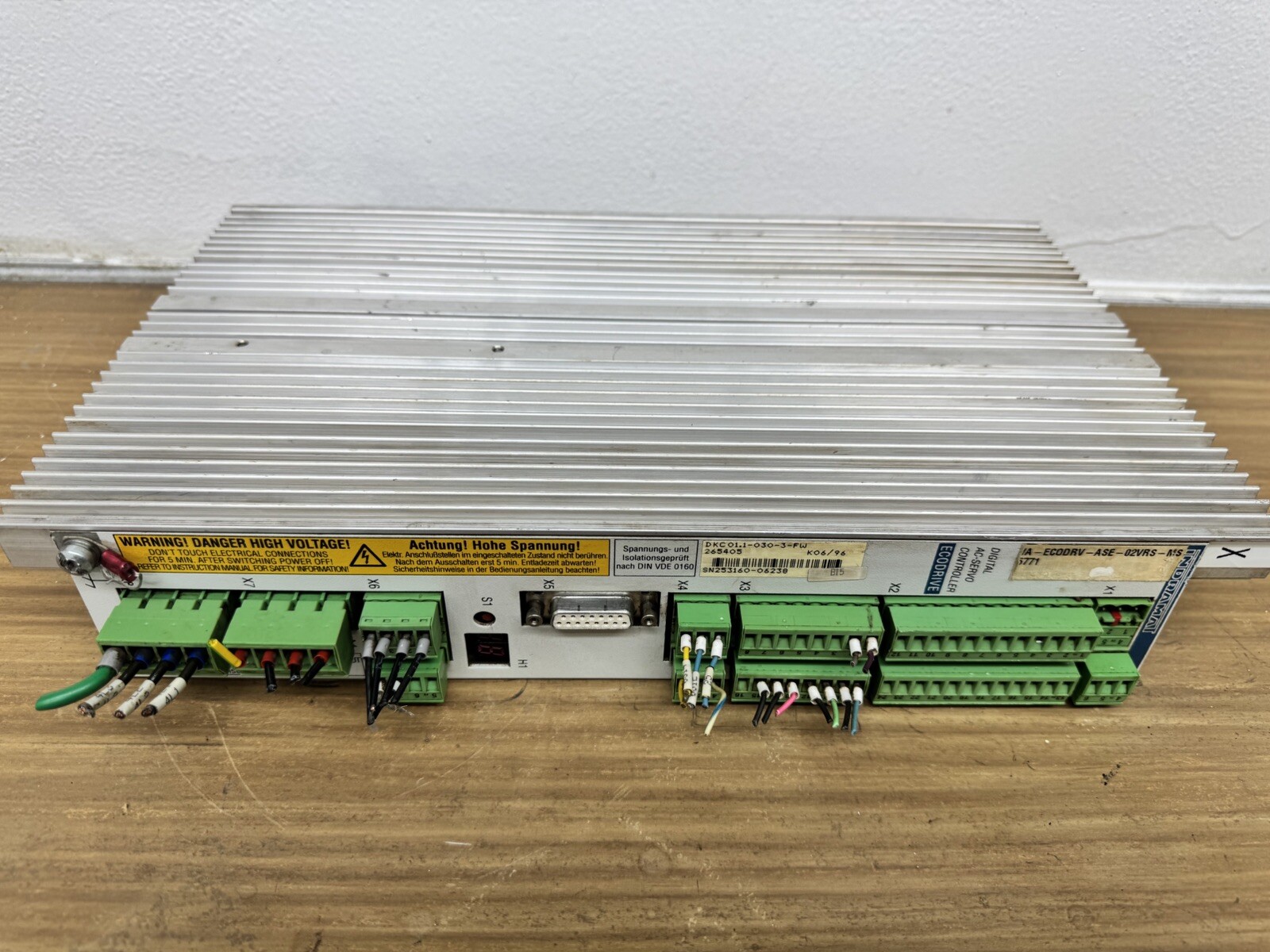 INDRAMAT R911265406 DIGITAL AC SERVO CONTROLLER ECODRIVE DKC01.1-030-3-FW
