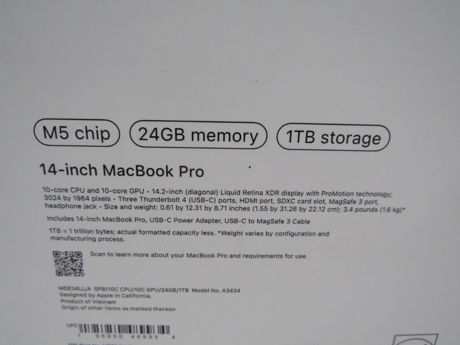 Apple MacBook Pro 14 inch M5 1TB SSD 24GB RAM MDE34LL/A Space Black NEW SEALED