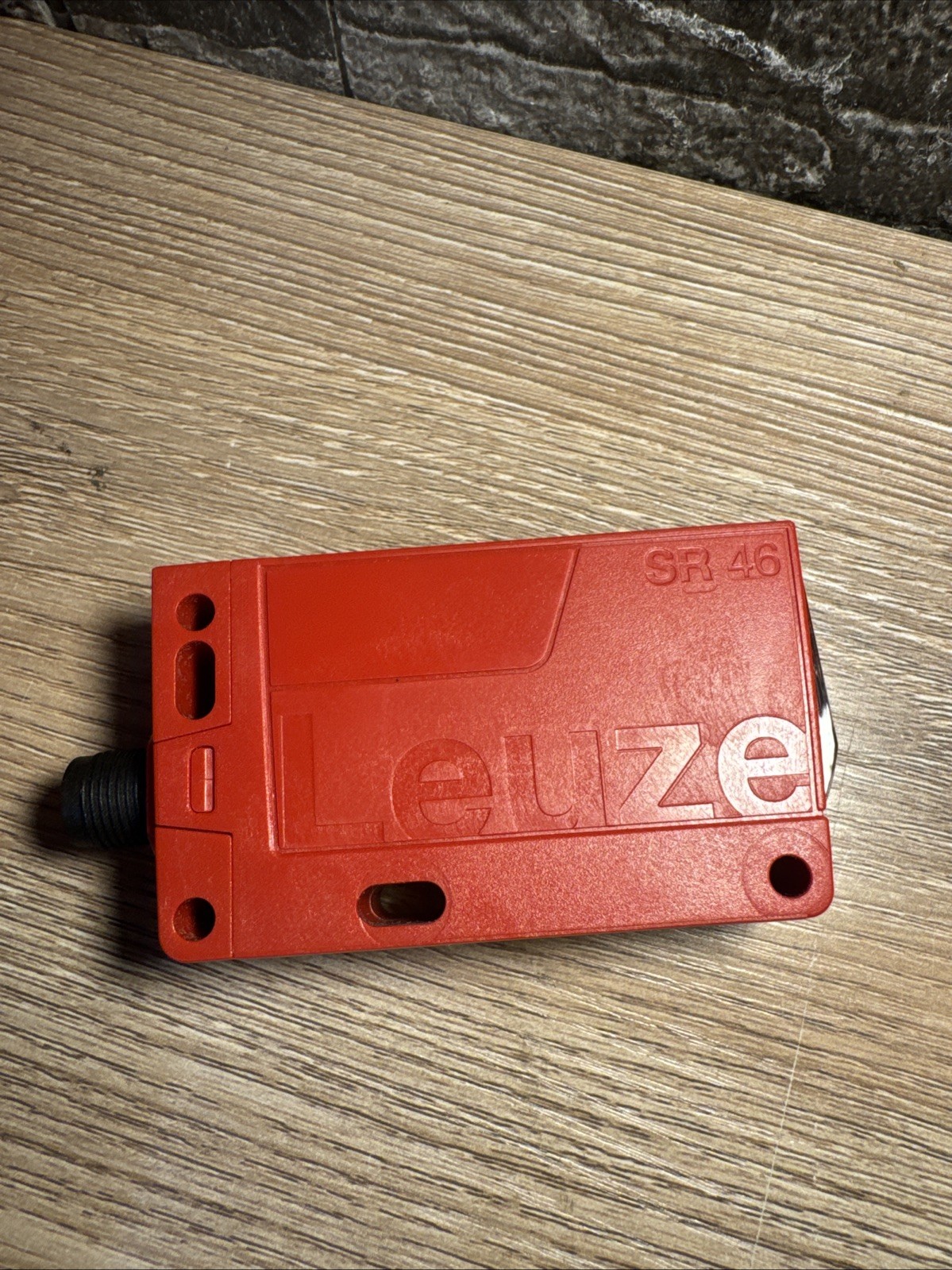 New No Box LEUZE HT46CI/4P-M12 50127061 Sensor