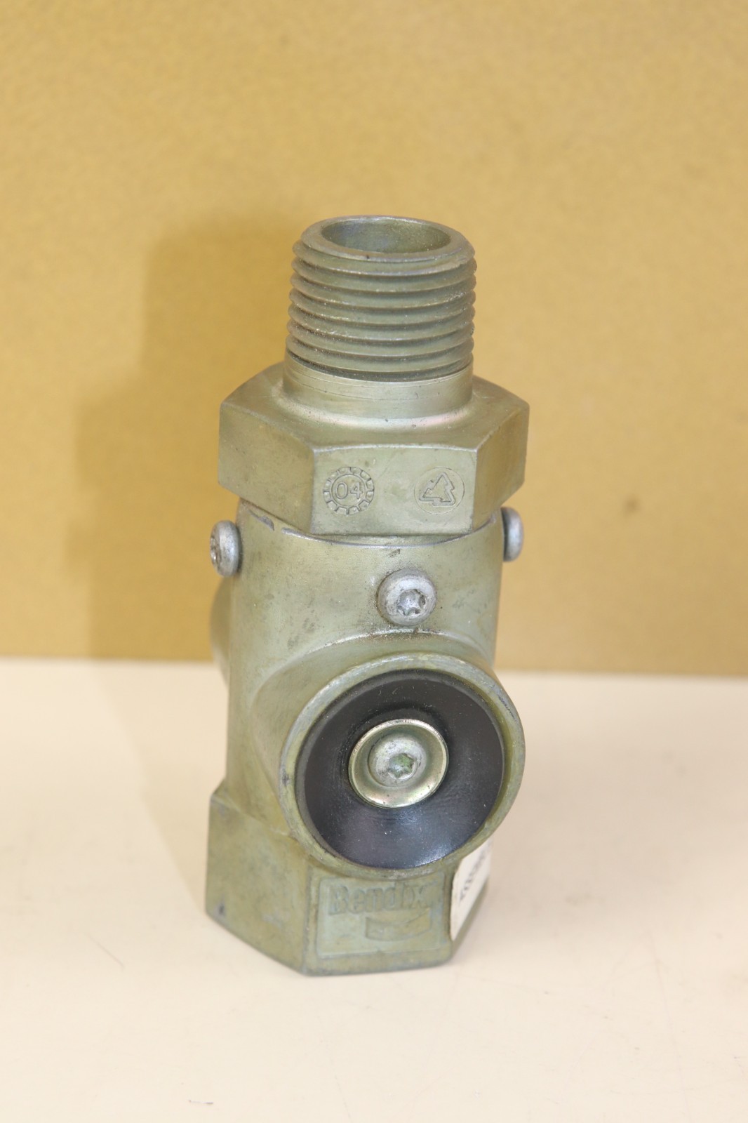 Bendix Quick Release Valve 800333 New Old Stock Made in Mexico