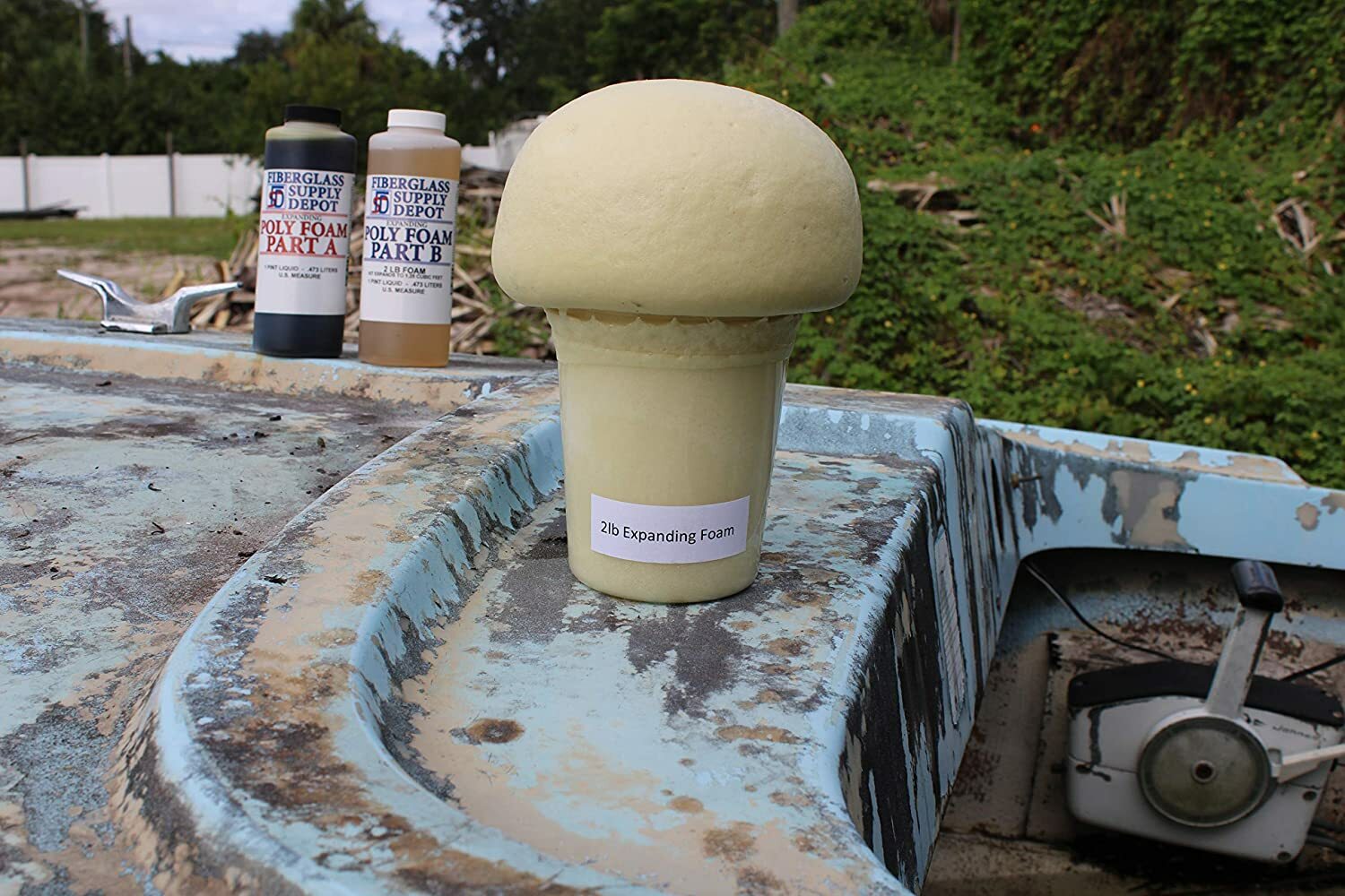 Liquid 2Lb Density Expanding 2 Part Closed Cell Polyurethane Pour Foam:Qt. Kit