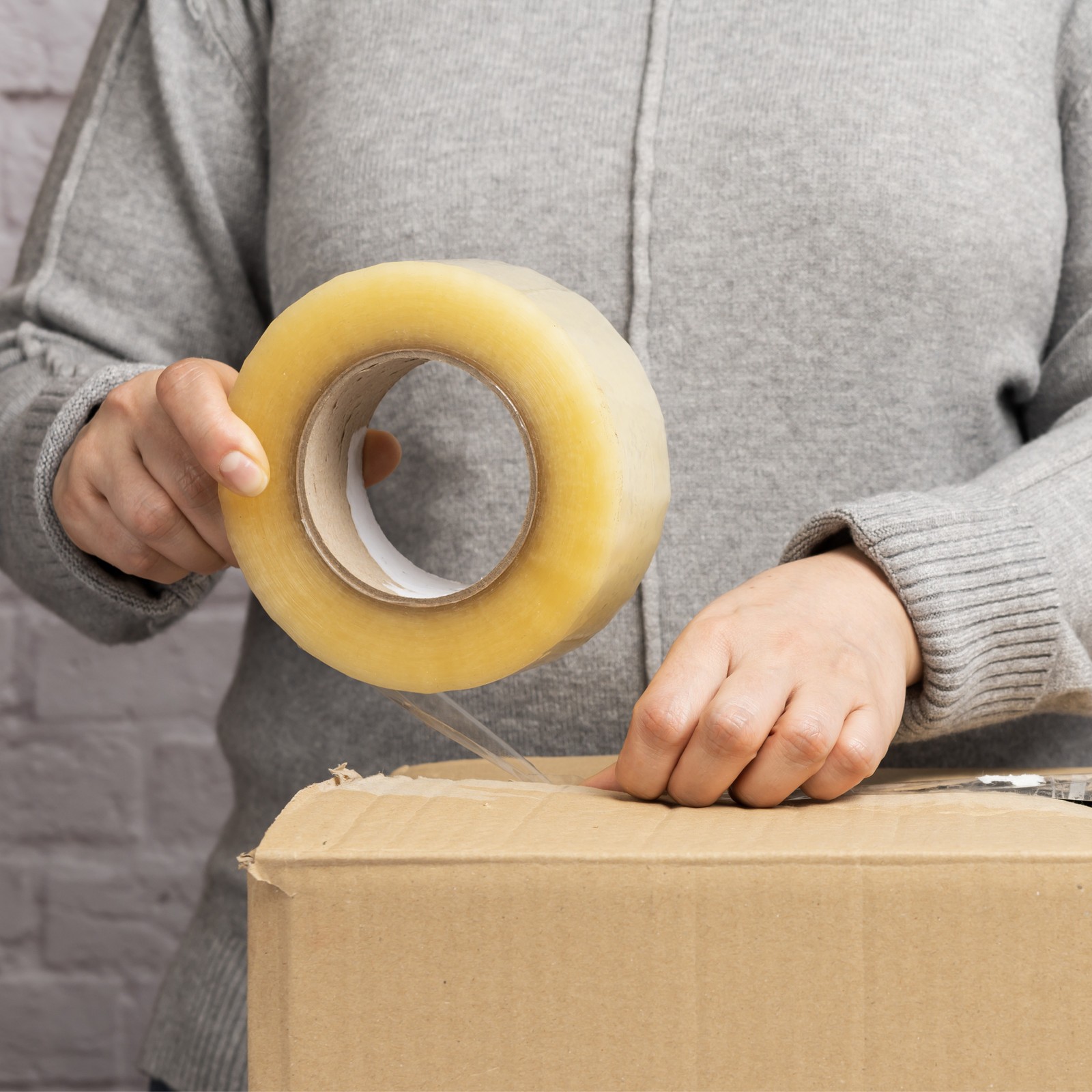 Carton Sealing Packing Shipping Tape 2″x100 Yards (300 ft) 36 Rls Adhesive Tape