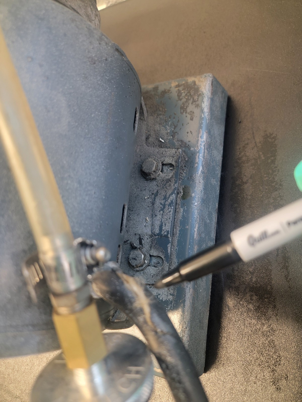 Welch 1402 DuoSeal Belt-Driven Rotary Vane Vacuum Pump 115/230V