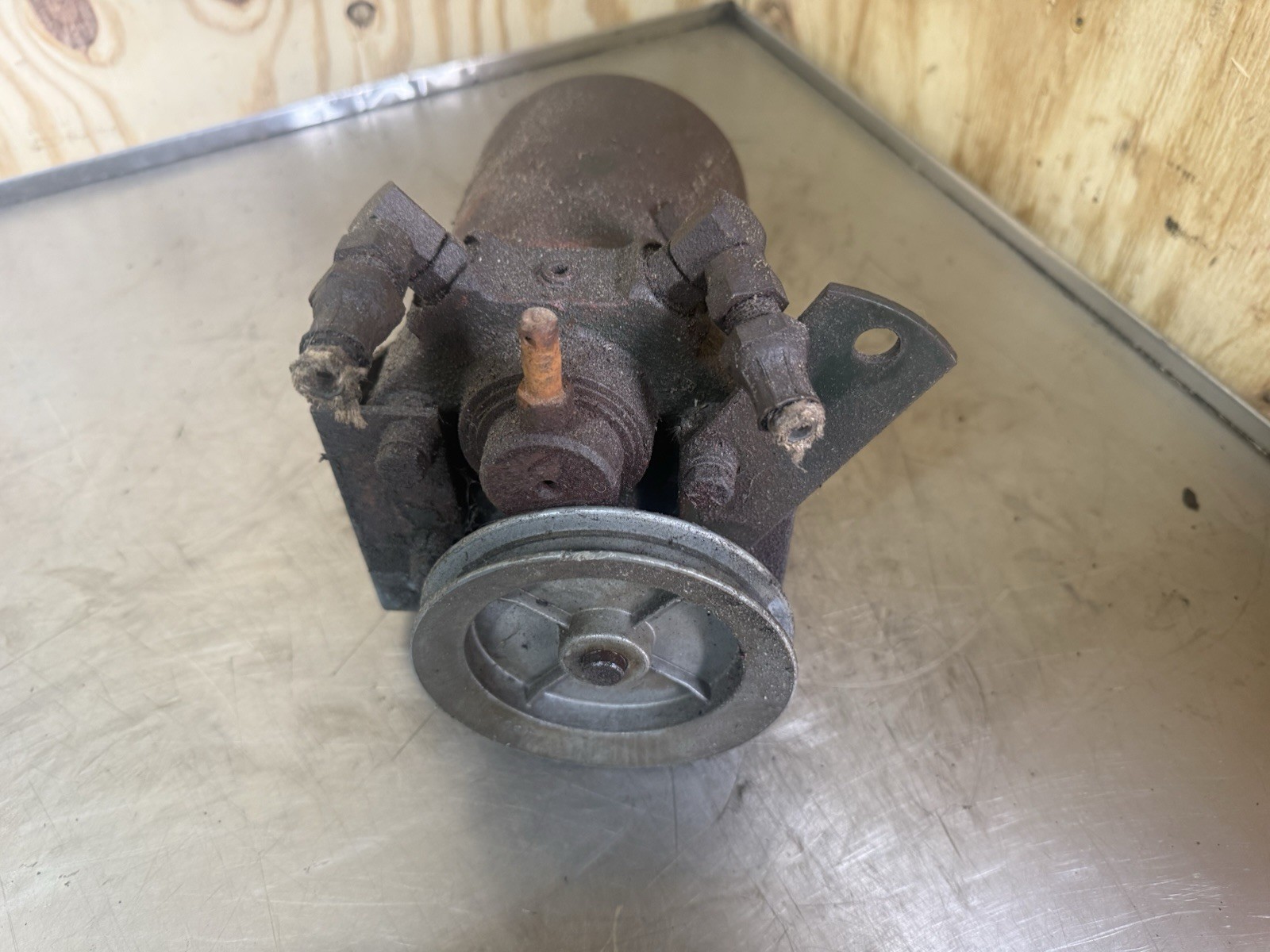 Hydro-Unit Model 03A2002 Pump Belt Driven Hydraulic Pump