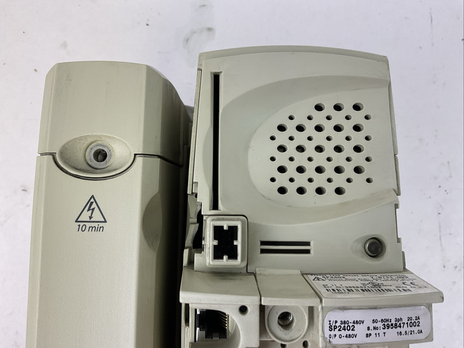 CONTROL TECHNIQUES SP2402 UNIDRIVE INPUT 380-480V OUTPUT 0-480V **NO KEYPAD**
