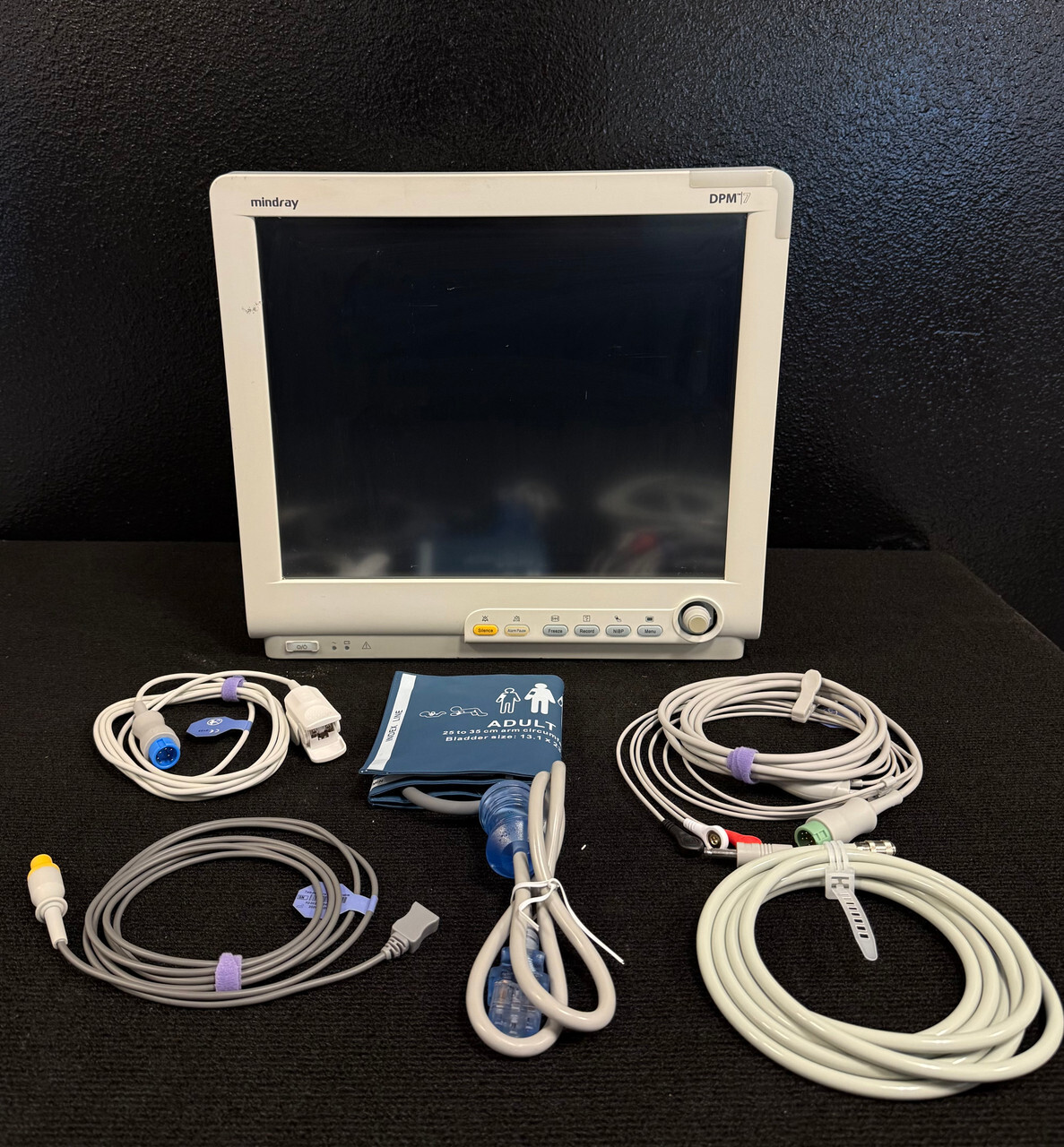 Mindray DPM7 Monitor w/Module Nellcor and New Accessories