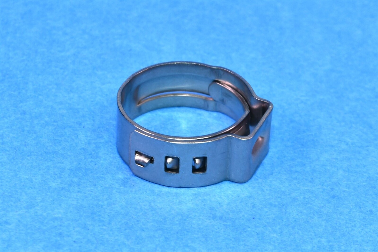 100 OETIKER One Ear Stepless Clamp 304 Stainless Steel 13.2mm – 15.7mm 16700016