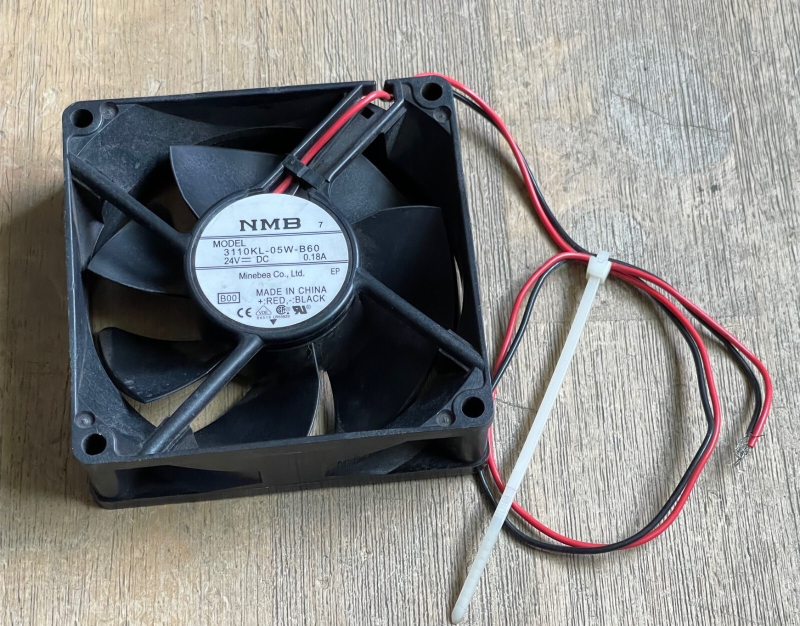 MINEBEA NMB 3110KL-05W-B60 COOLING FAN 24VDC 0.18A