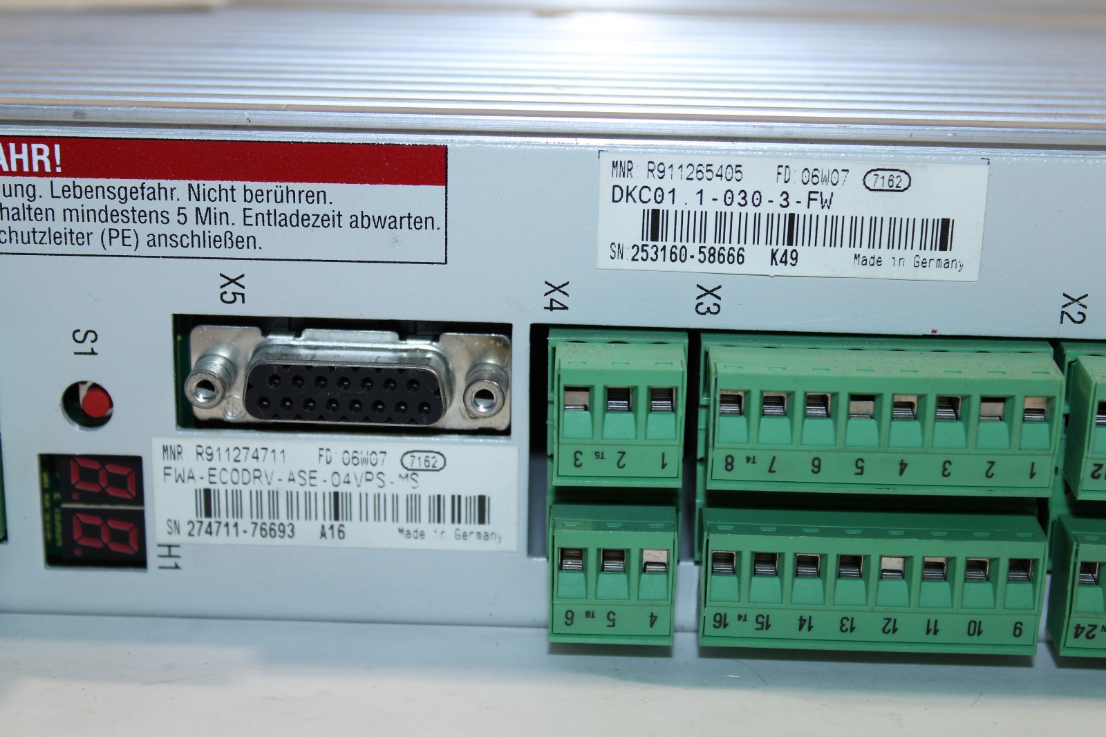 Indramat DKC01.1-030-3-FW Servo Drive