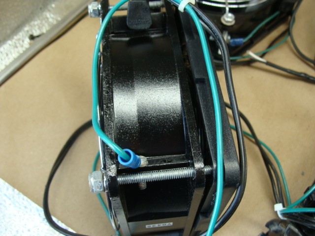 LOT OF 2 DAYTON 105CFM AC AXIAL FANS 4WT47 2900RPM 0.18A 18W 115V
