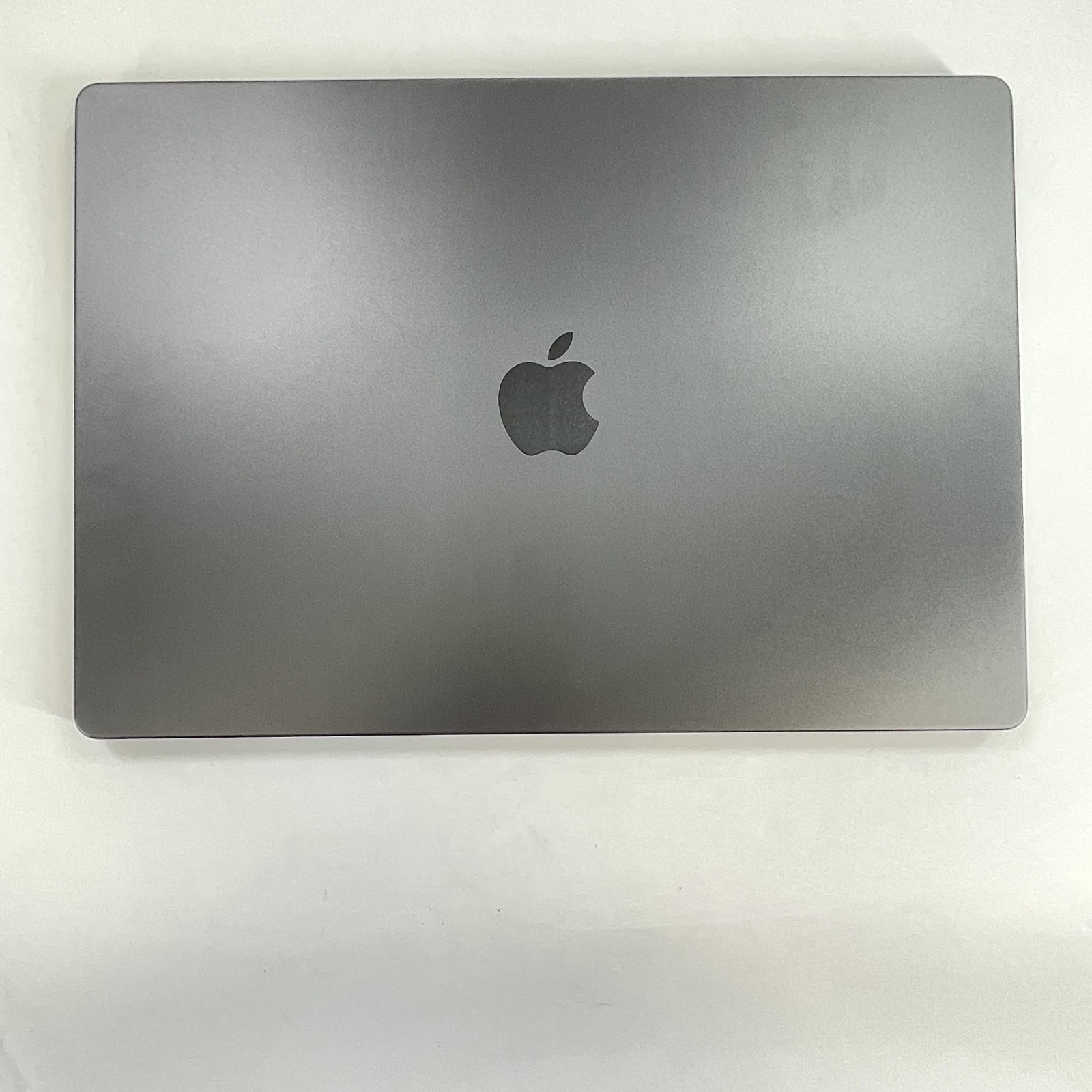 MacBook Pro 16 Black 2024 M4 Pro 14-Core CPU 20-Core GPU 24GB 512GB Dark Spot