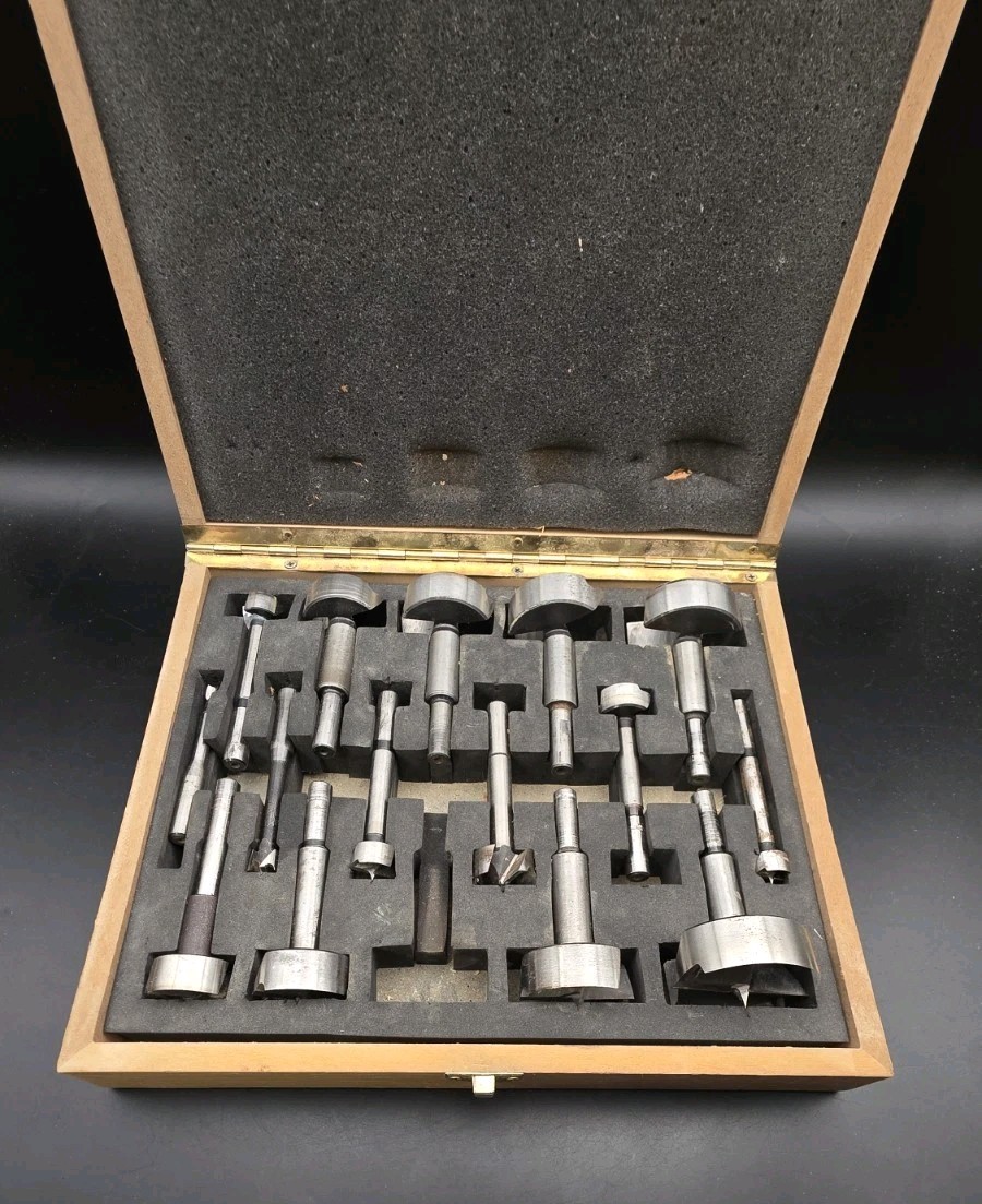Freud Diablo FB-100 15 Piece Forstner Drill Bit Set 1/4″ – 2-1/8″ Wooden Case