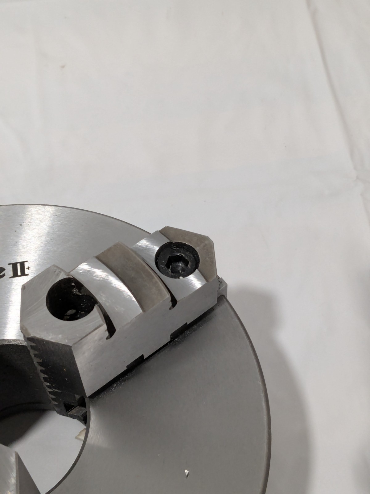 Phase II Manual Lathe Chuck: 8″, 3 Jaw, Self-Centering 559-114