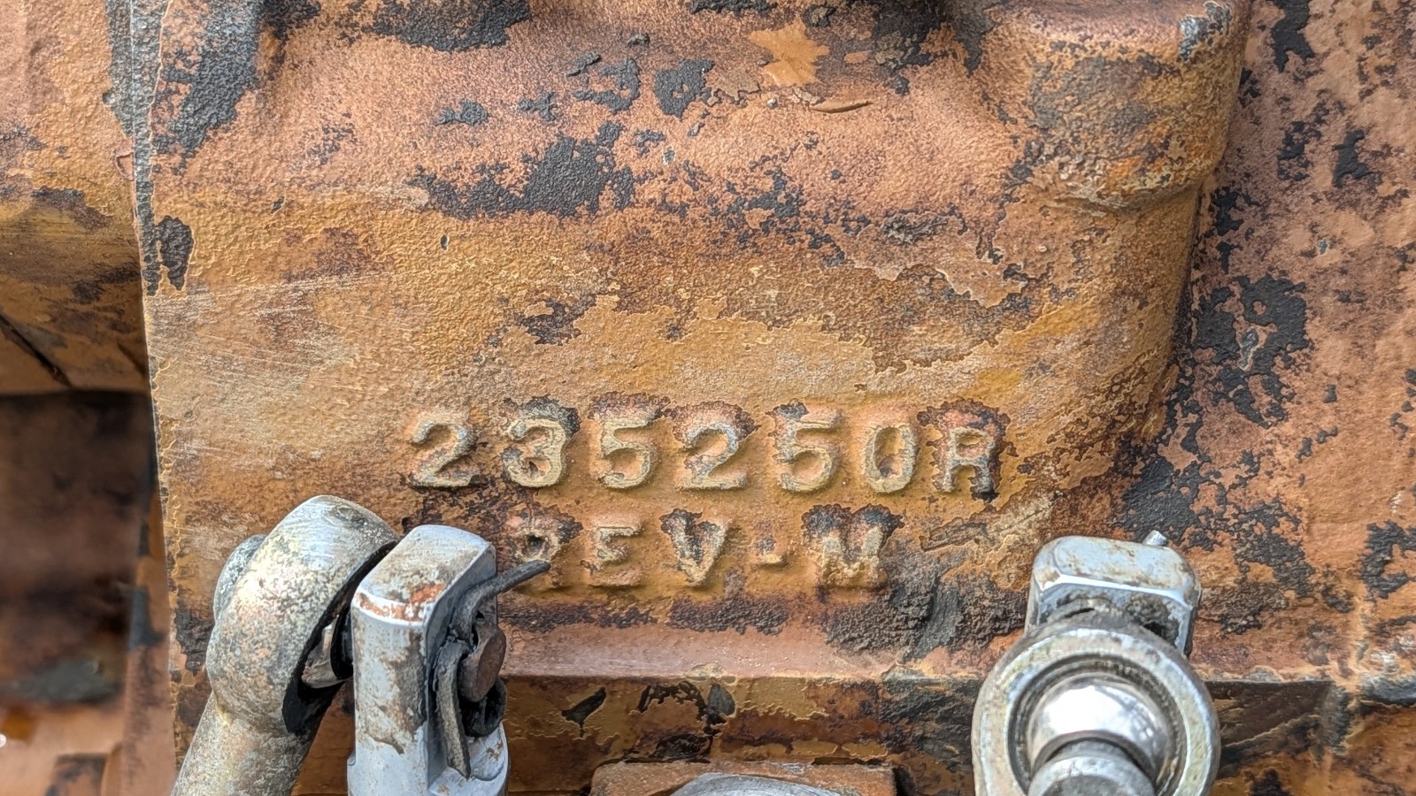 Pettibone Clark 18000 Powershift Transmission 2000 Torque Conveter Long Drop Box