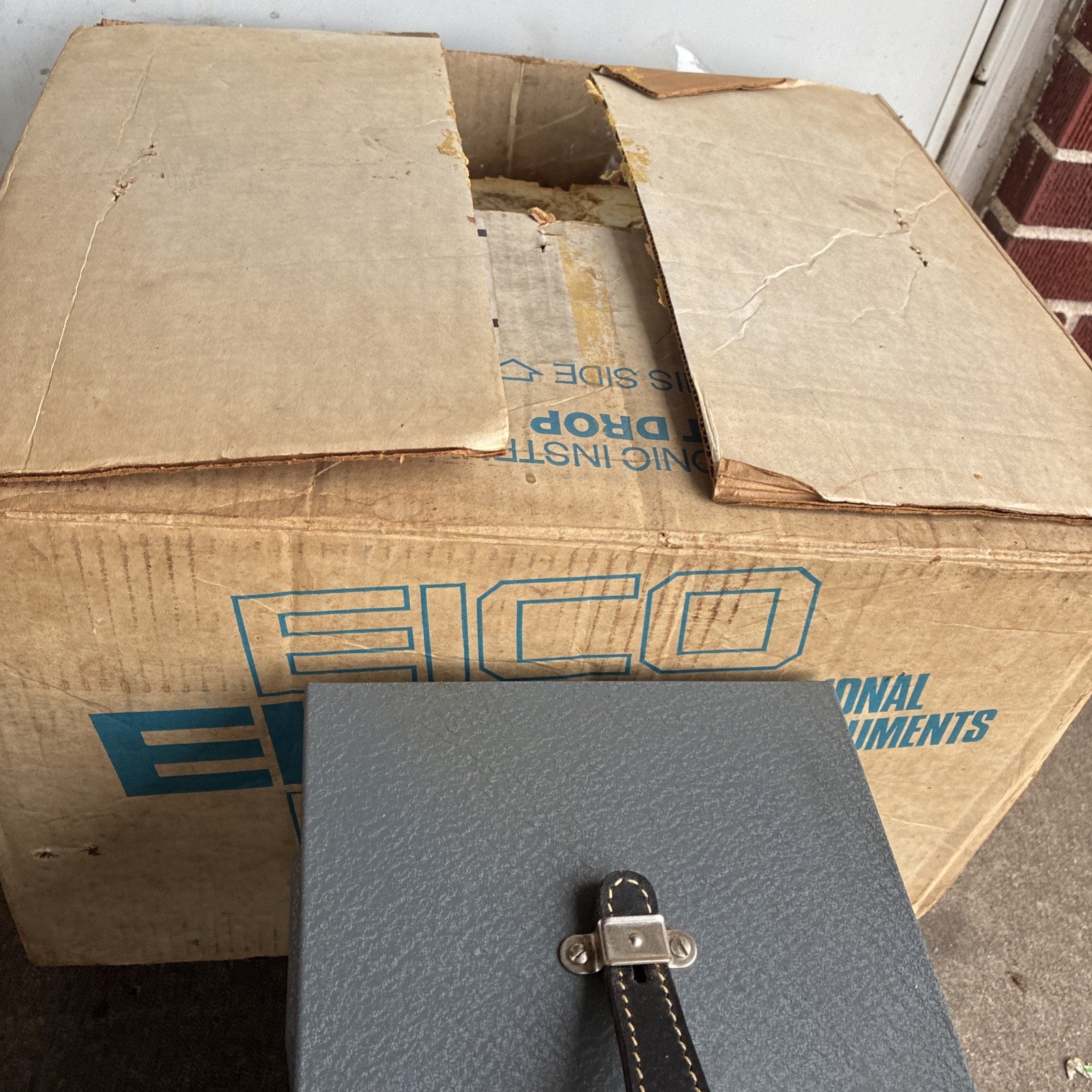 Vintage EICO Oscilloscope DC Wide Band Model 460 Untested See Description