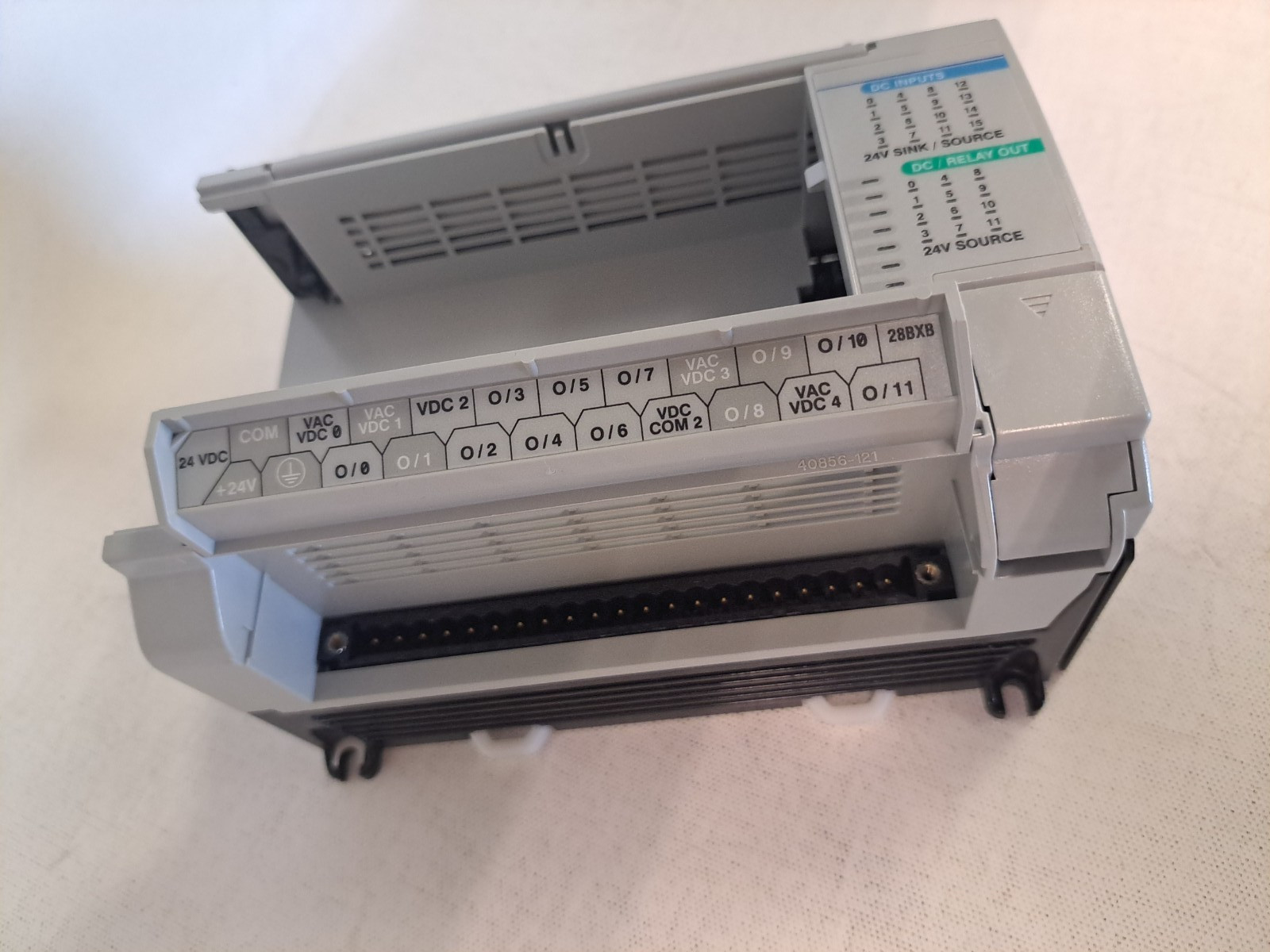 ALLEN BRADLEY 1764-28BXB MicroLogix 1500 Base 24VDC NEW NO BOX