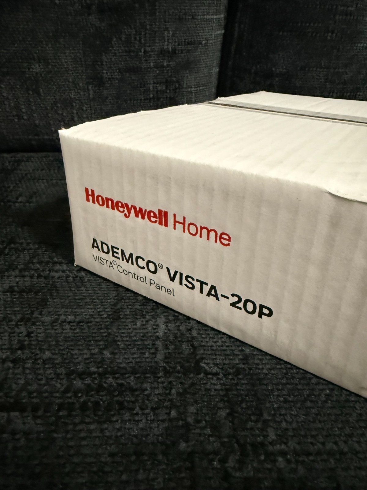 HONEYWELL VISTA-20P ADEMCO ALARM CONTROL PANEL PCB IN ALUMINUM ENCLOSURE – BEIGE