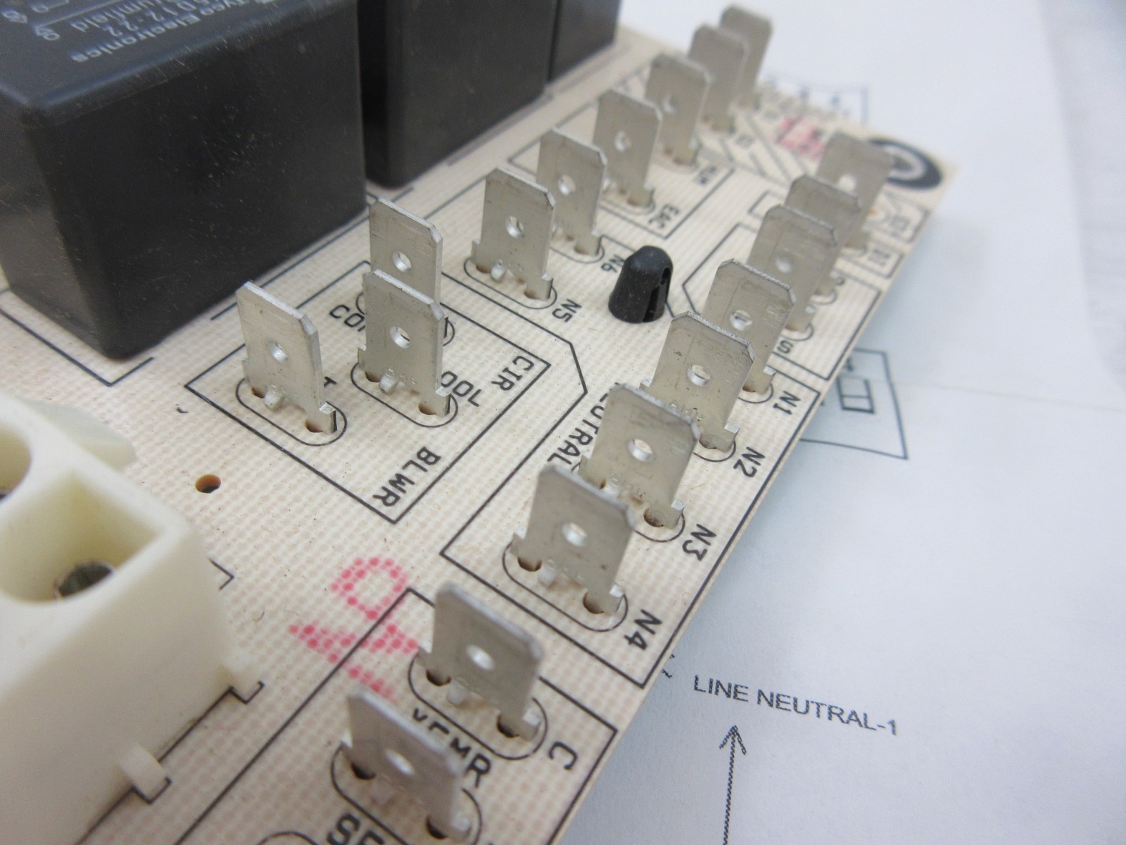 HEIL ICP OEM COMFORTMAKER TEMPSTAR 1170063 FURNACE CONTROL BOARD