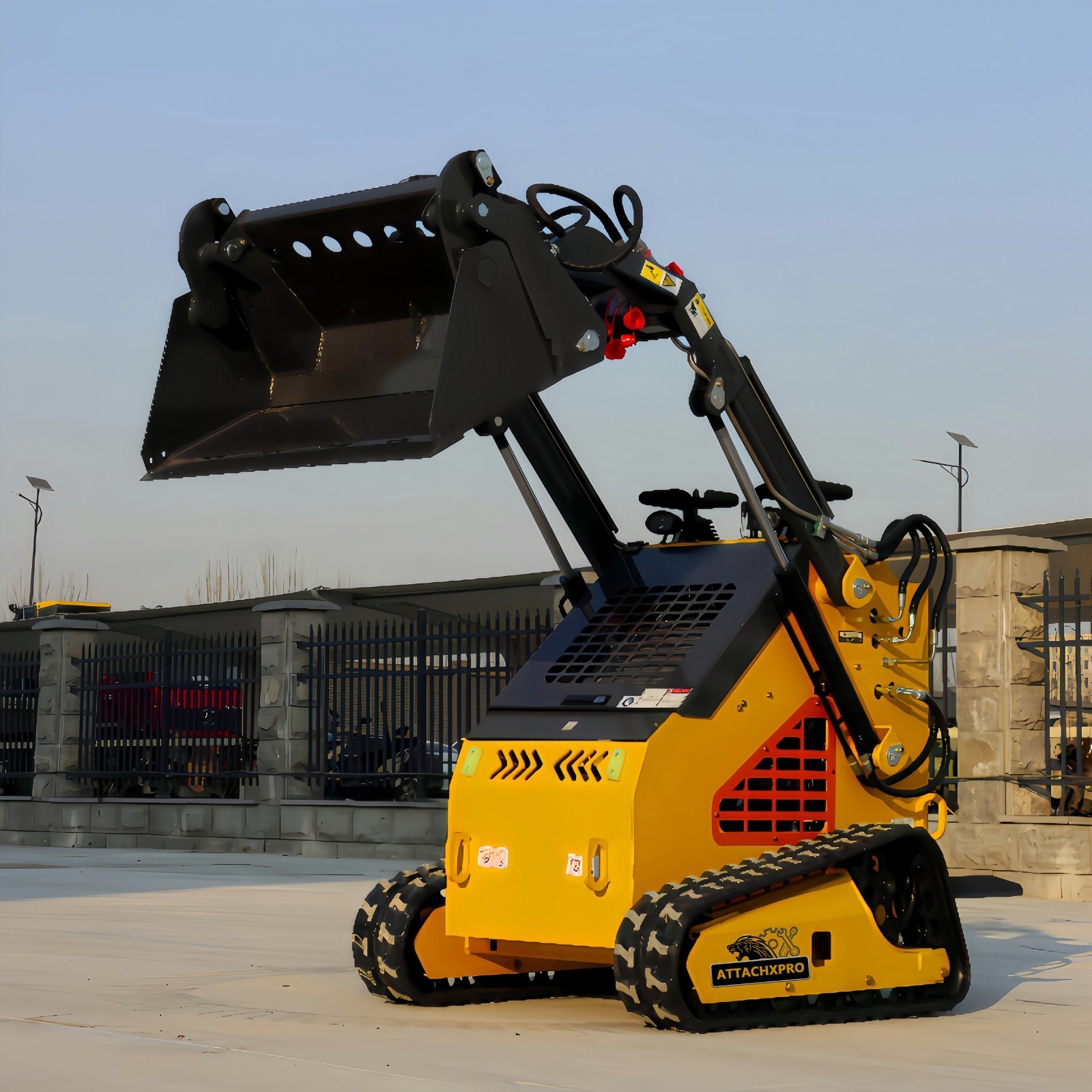 24HP Mini Skid Steer Loader 4in1 Bucket 3-Stage Pump Hydraulic System W/Forklift