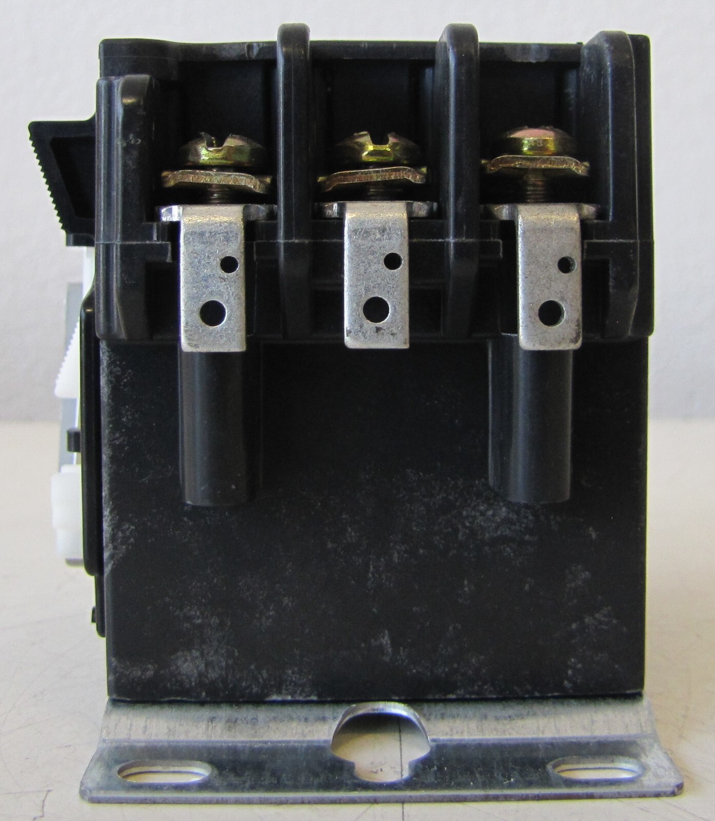 Furnas 42CF35AFM 3 Pole 40 Amp Definite Purpose Controller Contactor with Switch