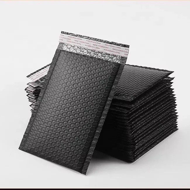 Black 4×8 Poly Bubble Mailers Padded Envelopes Mailing Bags Packing Self Seal .