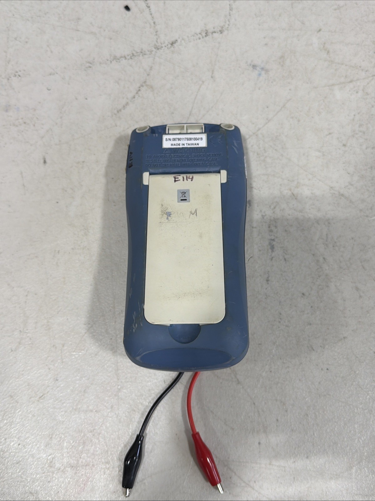 BK Precision 879 Handheld LCR Meter Tested Working w/ Test Leads & Probes