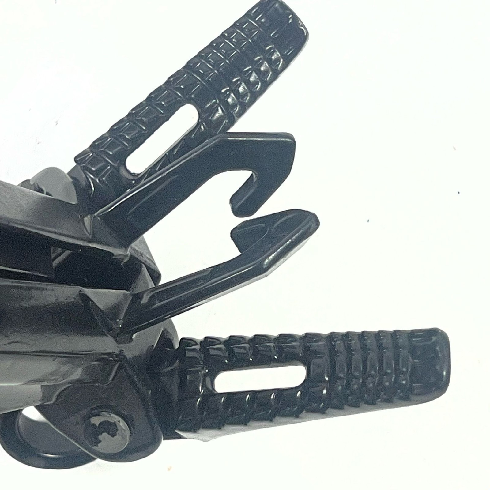 2006-2007 Suzuki GSXR 600 750 OEM Rear Passenger Foot Pegs Brackets Pair