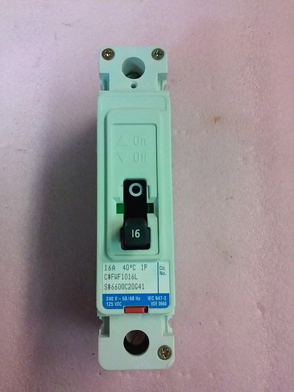CUTLER HAMMER FW 40K 16A 1 Pole Industrial Circuit Breaker FWF1016L Series C
