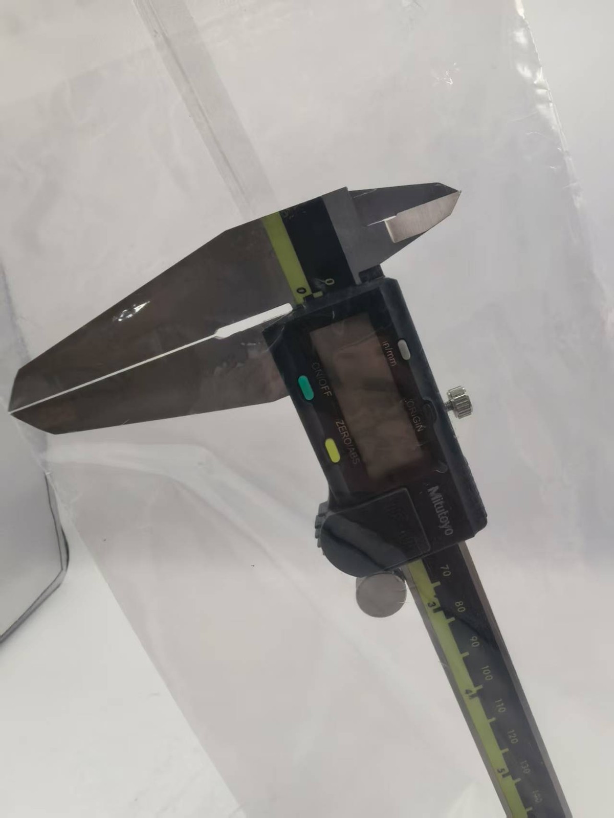 Mitutoyo 500-193-30 300mm/12″ Absolute Digital Digimatic Vernier Caliper New