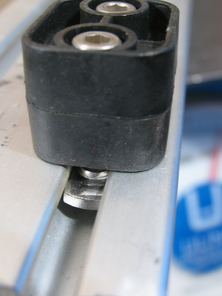 1/4″/ 6.4mm PARKER Tubing PP Clamp Assembly for Rails w/SS Hardware (Gr.1a)