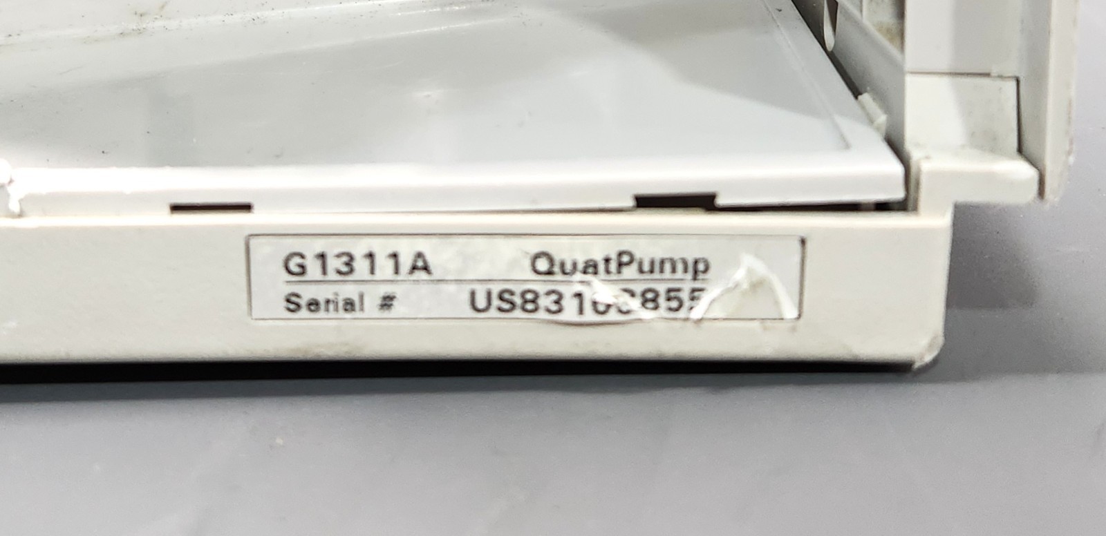 Hewlett Packard Series 1100 G1311A QuatPump HPLC Unit 100-240V AC Power Tested