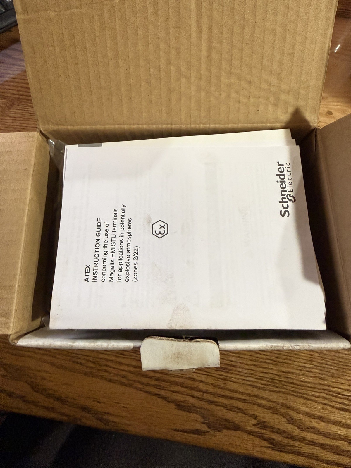 One HMISTU655 Touch Panel 3.5″ Color Screen New In Box